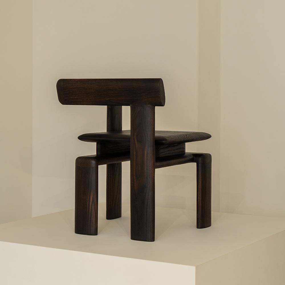 https://a.1stdibscdn.com/contemporary-nelligan-chair-for-sale-picture-4/f_57542/f_397734521715970945937/DSC08807_1_master.jpg