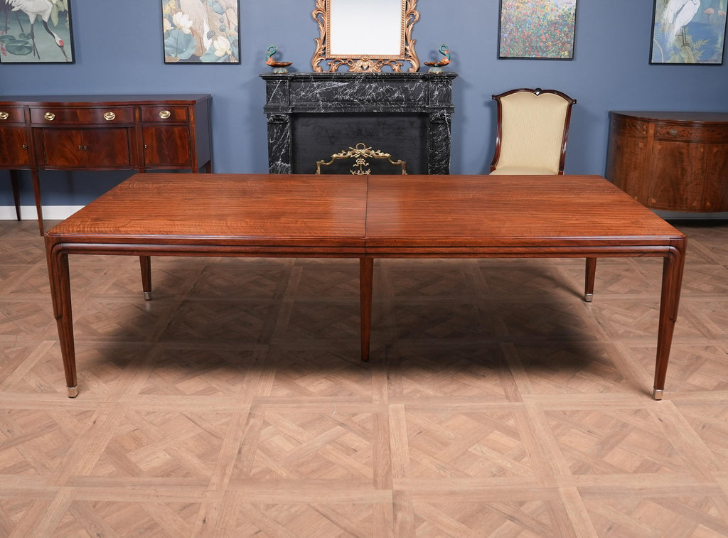 https://a.1stdibscdn.com/theodore-alexander-dorchester-dining-table-for-sale-picture-2/f_85472/f_490094221772208745513/DSC08949_master.jpg