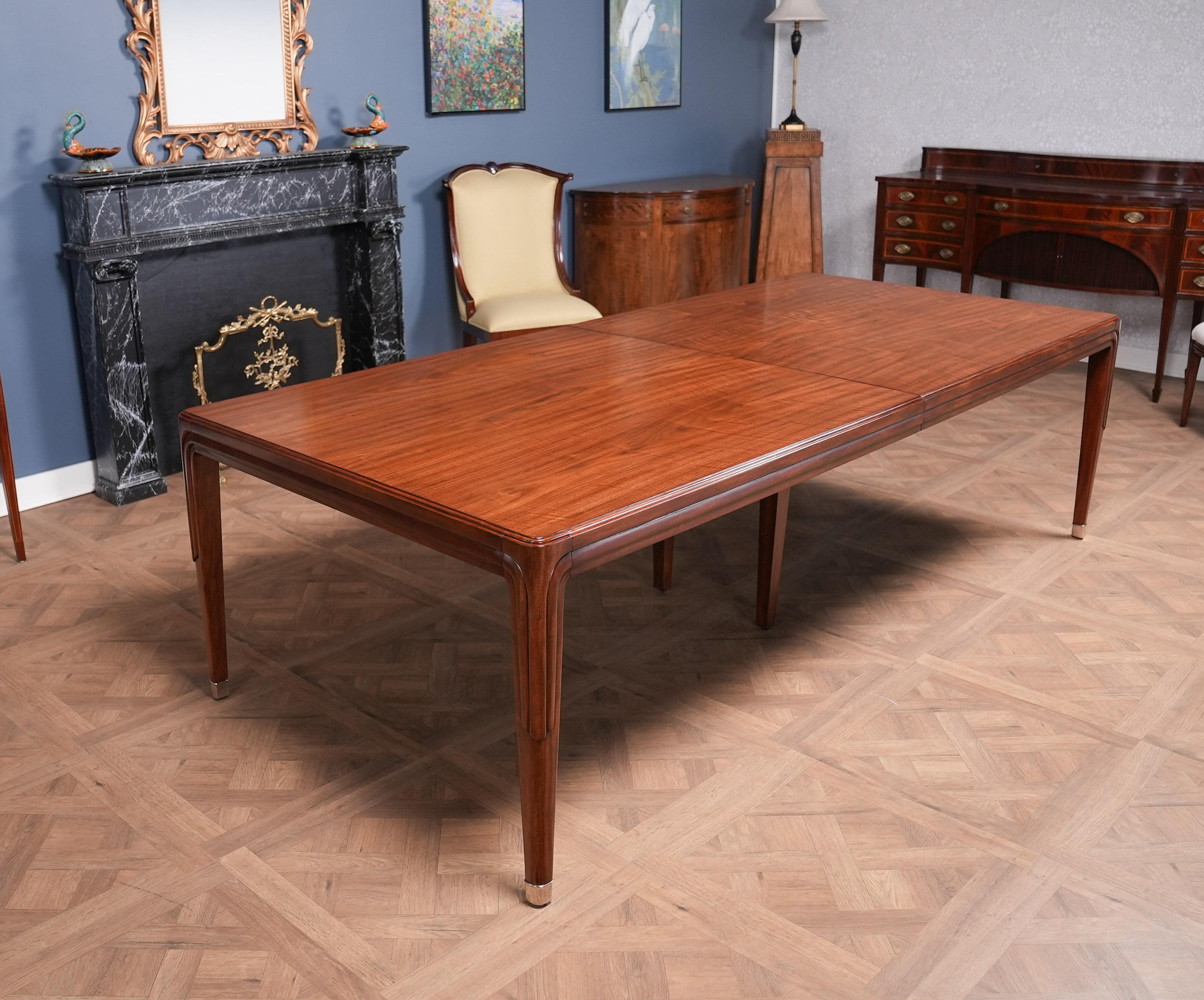https://a.1stdibscdn.com/theodore-alexander-dorchester-dining-table-for-sale-picture-3/f_85472/f_490094221772208746860/DSC08950_master.jpg