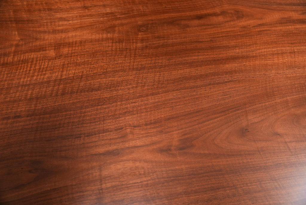https://a.1stdibscdn.com/theodore-alexander-dorchester-dining-table-for-sale-picture-6/f_85472/f_490094221772208754891/DSC08955_master.jpg