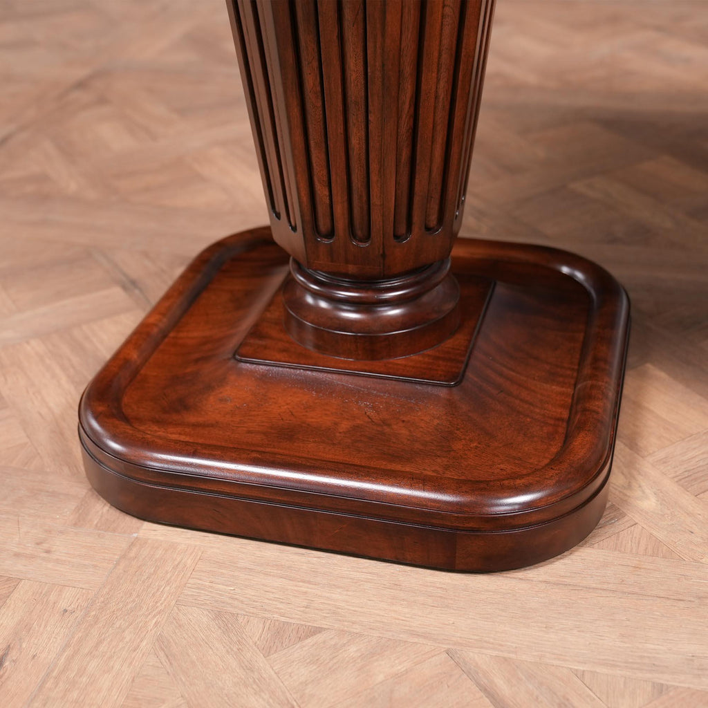 https://a.1stdibscdn.com/althorp-theodore-alexander-extension-dining-table-for-sale-picture-3/f_85472/f_490076721772204823750/DSC09542_master.jpg
