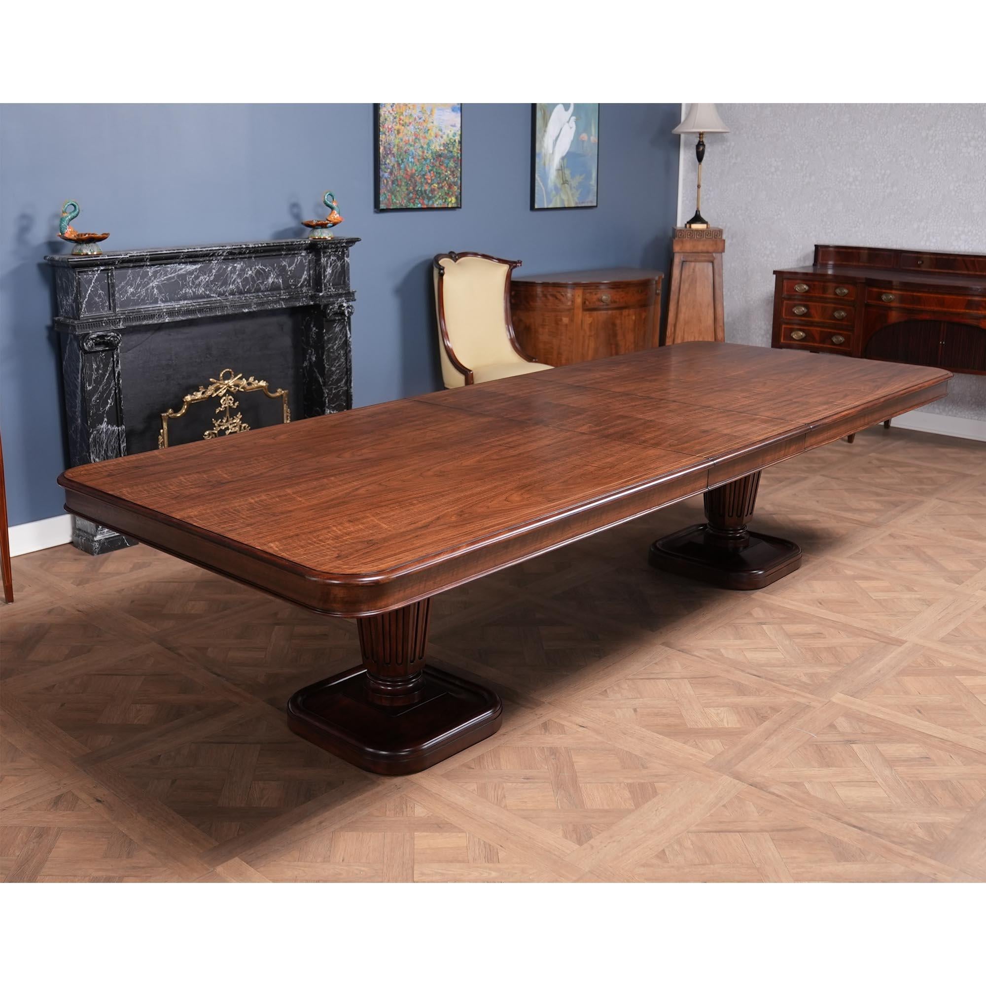 https://a.1stdibscdn.com/althorp-theodore-alexander-extension-dining-table-for-sale-picture-13/f_85472/f_490076721772204825860/DSC09565_master.jpg