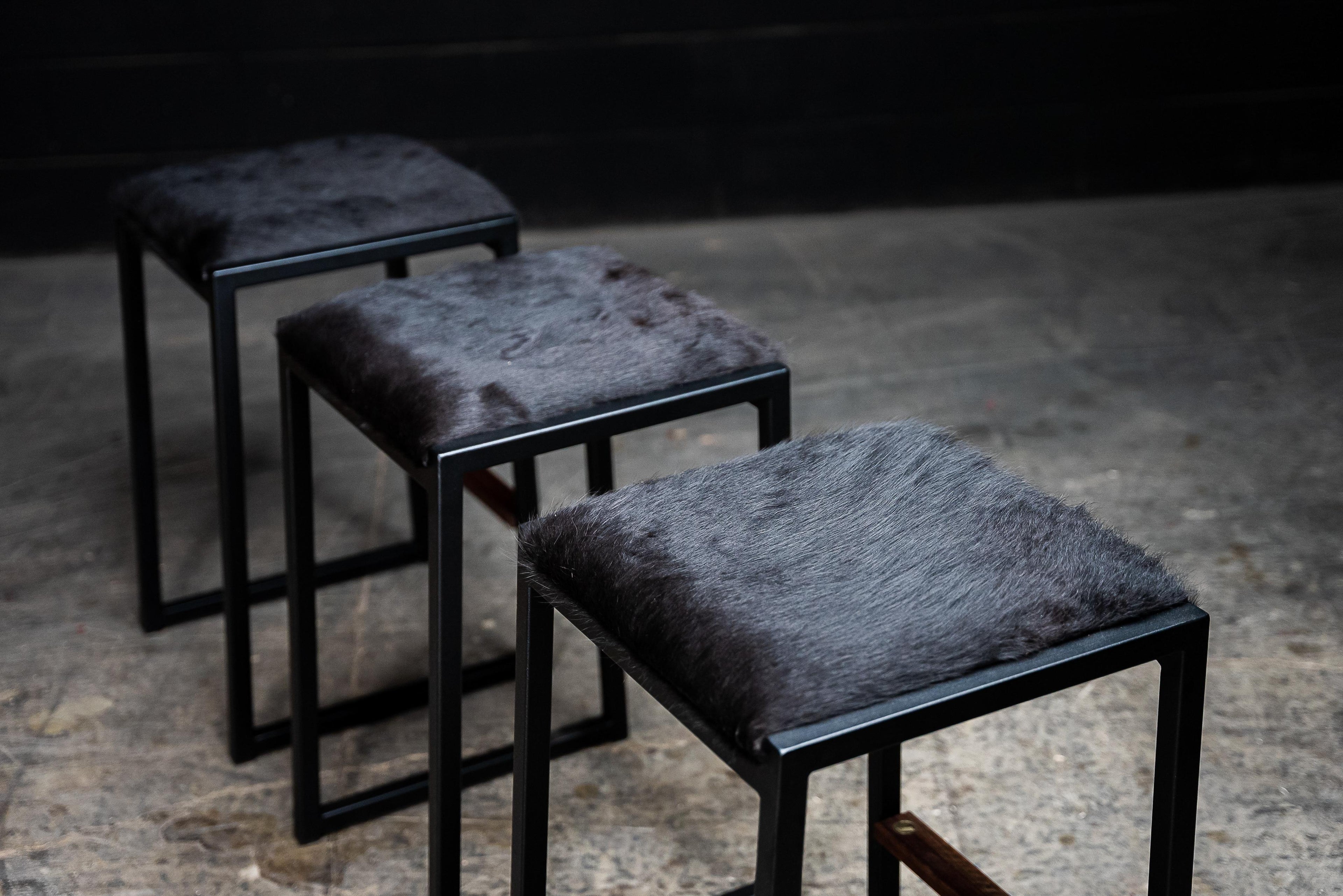 https://a.1stdibscdn.com/shaker-modern-backless-counter-stool-by-ambrozia-black-cowhide-walnut-metal-for-sale-picture-2/f_36881/f_351621121689000484969/DSC09581_3_master.jpg