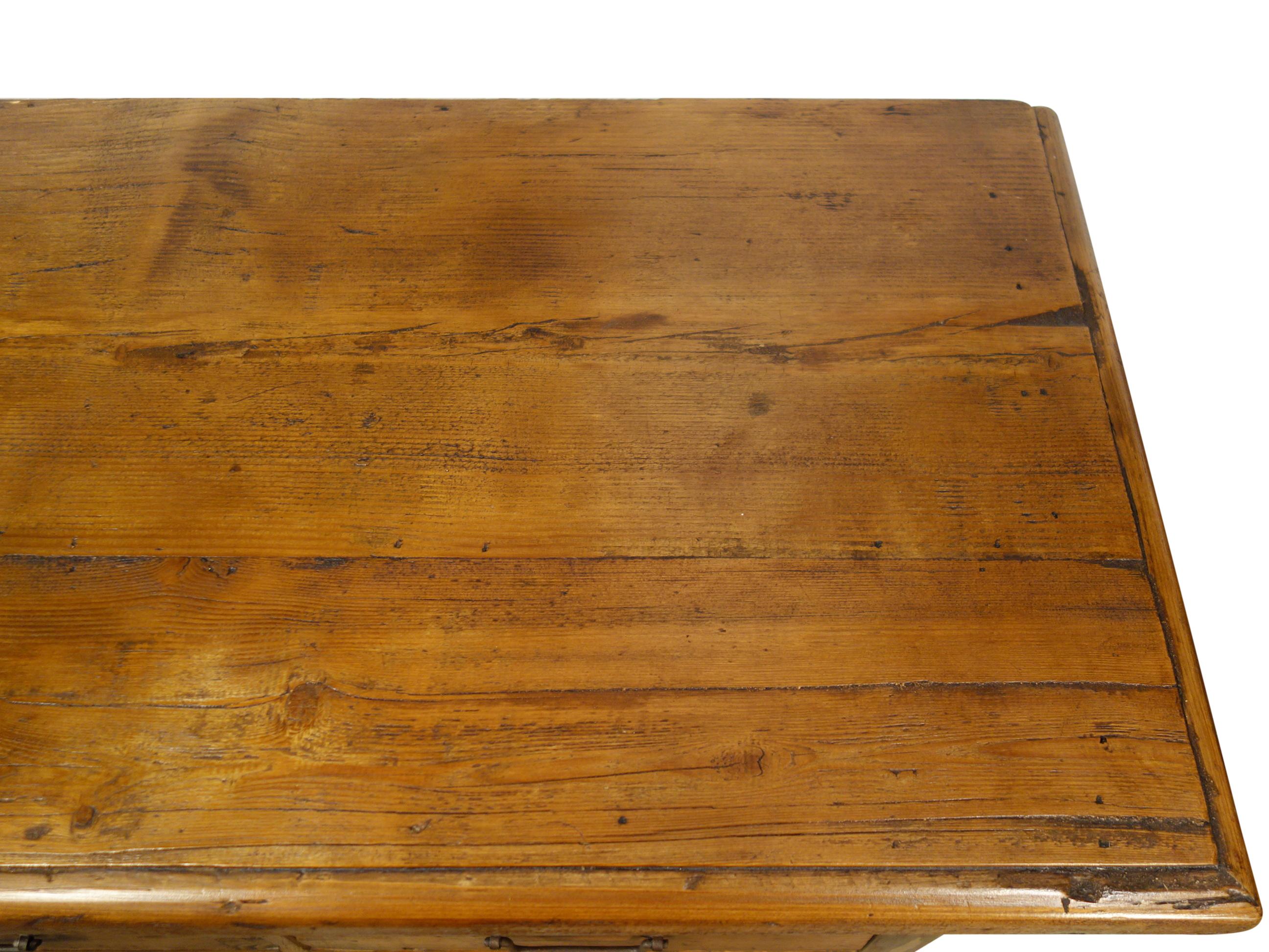 https://a.1stdibscdn.com/18th-c-style-italian-old-fir-12-drawer-pharmacy-cabinet-to-order-for-sale-picture-12/f_12292/f_415480321726770420678/DSC09623_master.JPG