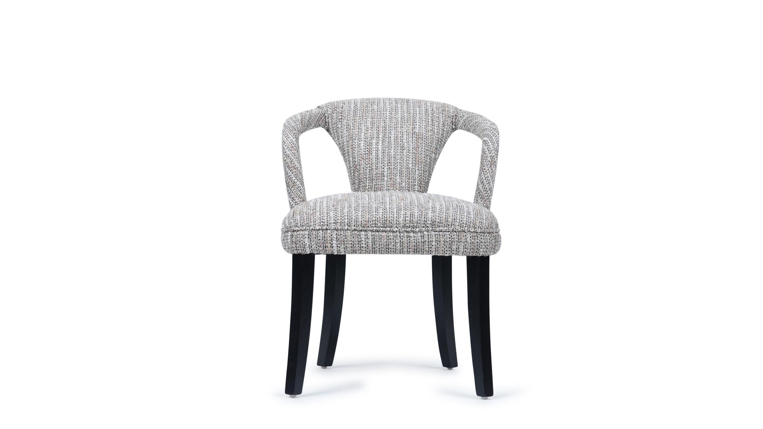 https://a.1stdibscdn.com/hand-tailored-designer-dining-chair-in-water-repellent-velvet-for-sale-picture-8/f_27693/f_400536021717646123639/DSC09788_scaled_master.jpg