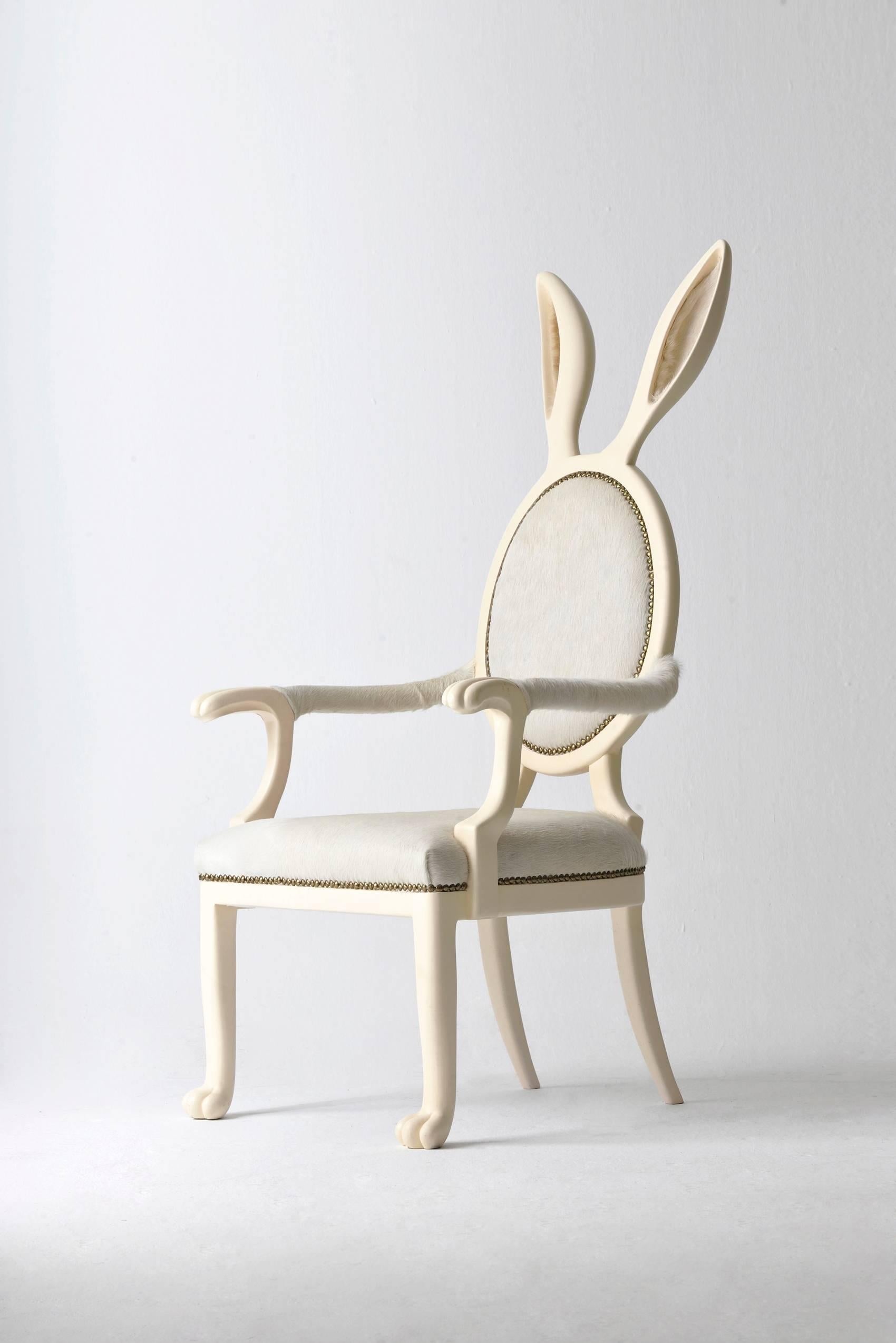 https://a.1stdibscdn.com/21st-century-hybrid-no-2-armchair-with-bunny-ears-and-white-leather-for-sale-picture-2/f_36601/1525256956336/_DSC1576_master.jpg