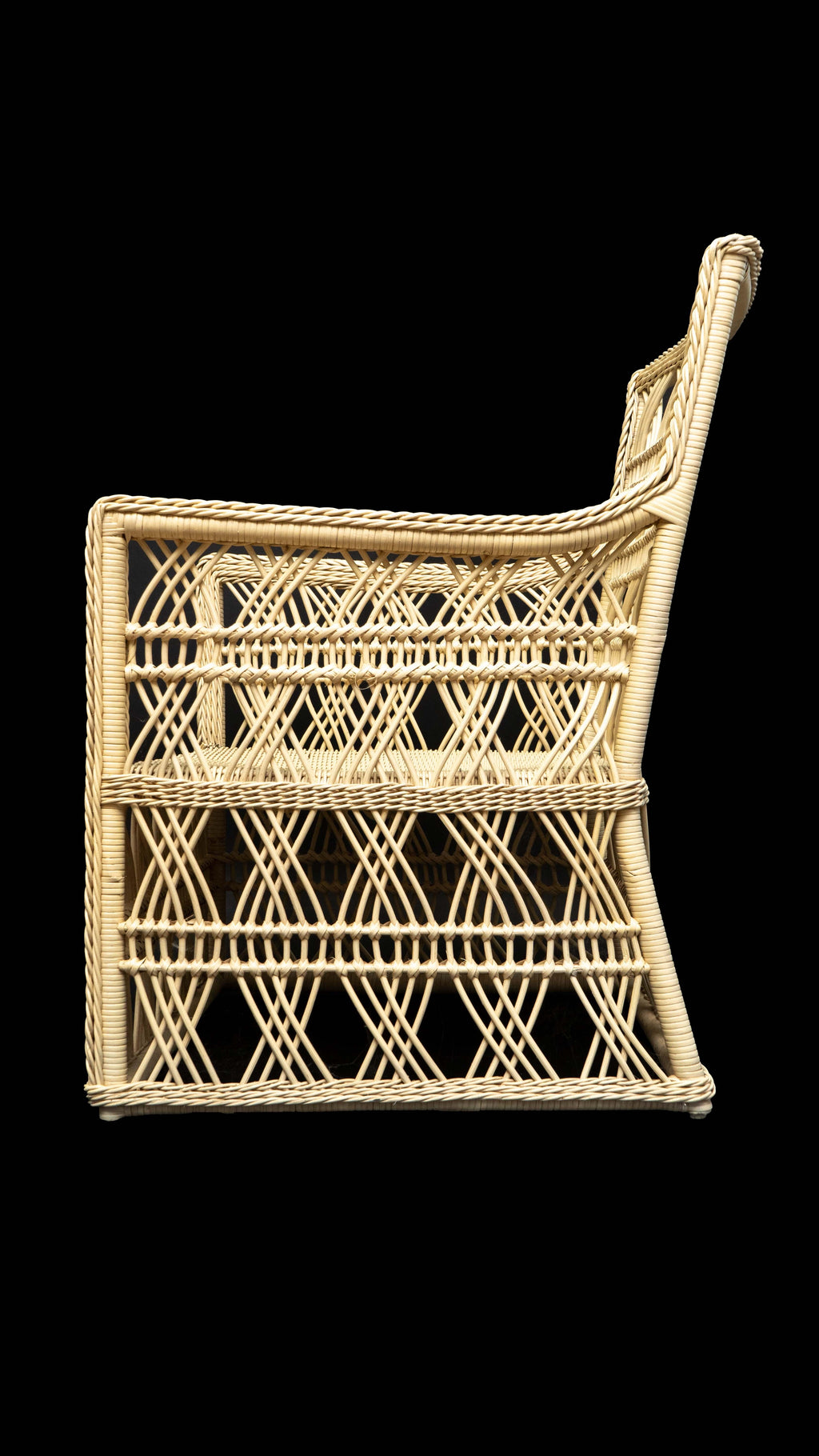 https://a.1stdibscdn.com/rattan-trellis-chair-for-sale-picture-6/f_15312/f_272372521643999075367/_DSC2734_master.jpg
