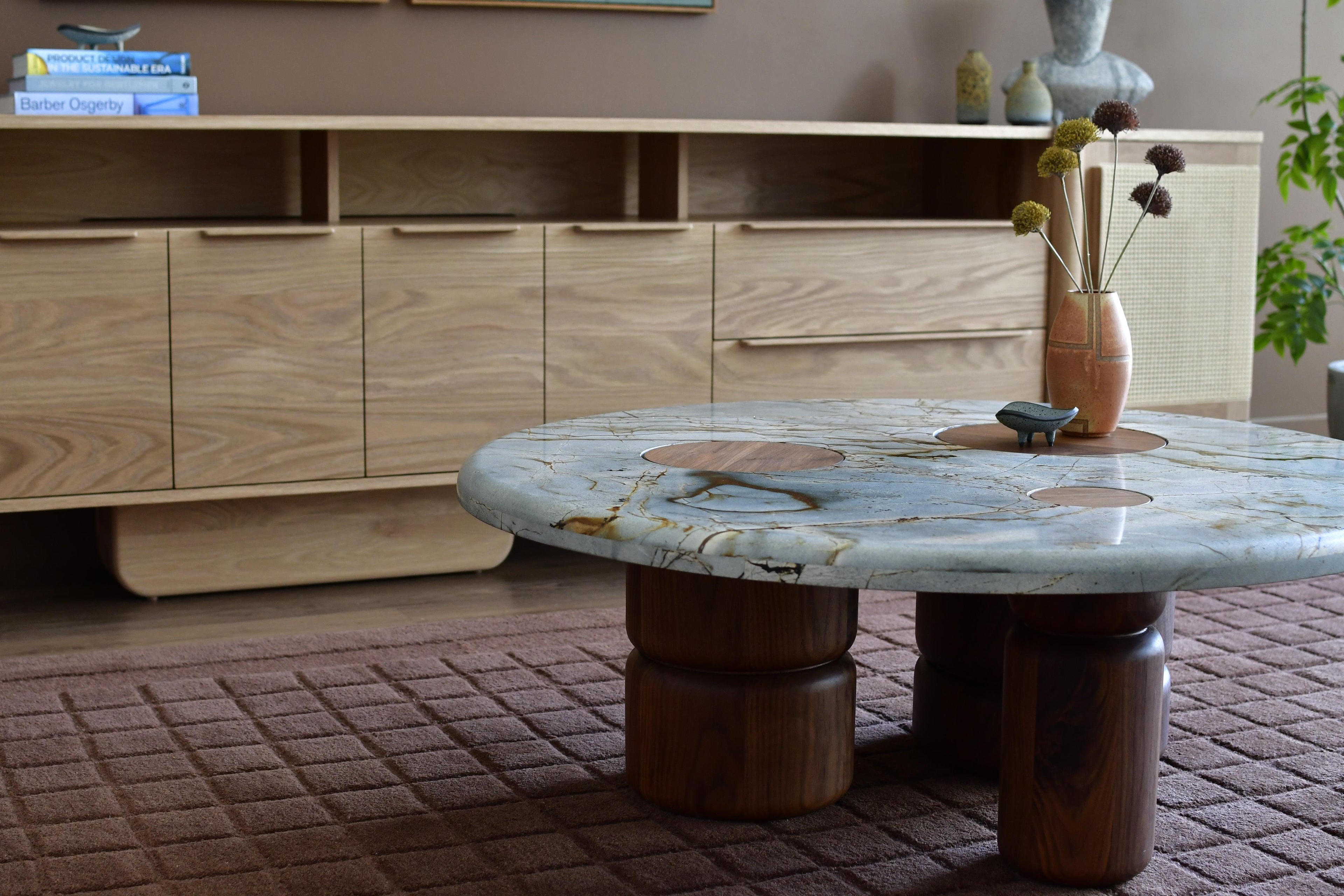 https://a.1stdibscdn.com/tumbler-coffee-table-for-sale-picture-4/f_80032/f_405347321755740765443/_DSC2987_master.JPG