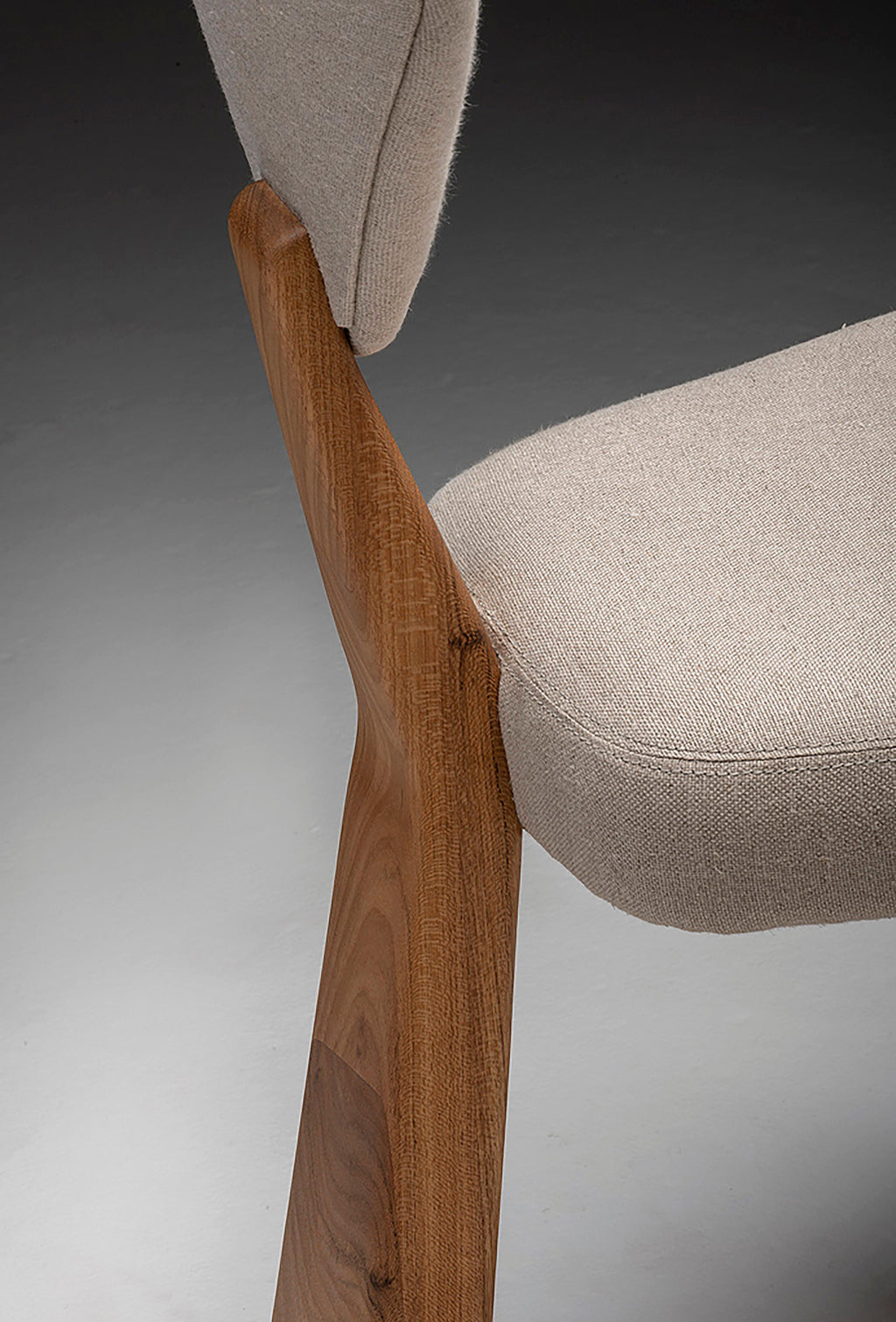 https://a.1stdibscdn.com/contemporary-dining-chair-in-solid-brazilian-walnut-wood-by-juliana-vasconcellos-for-sale-picture-15/f_39861/f_132919321571428376983/_DSC3692_master.jpg