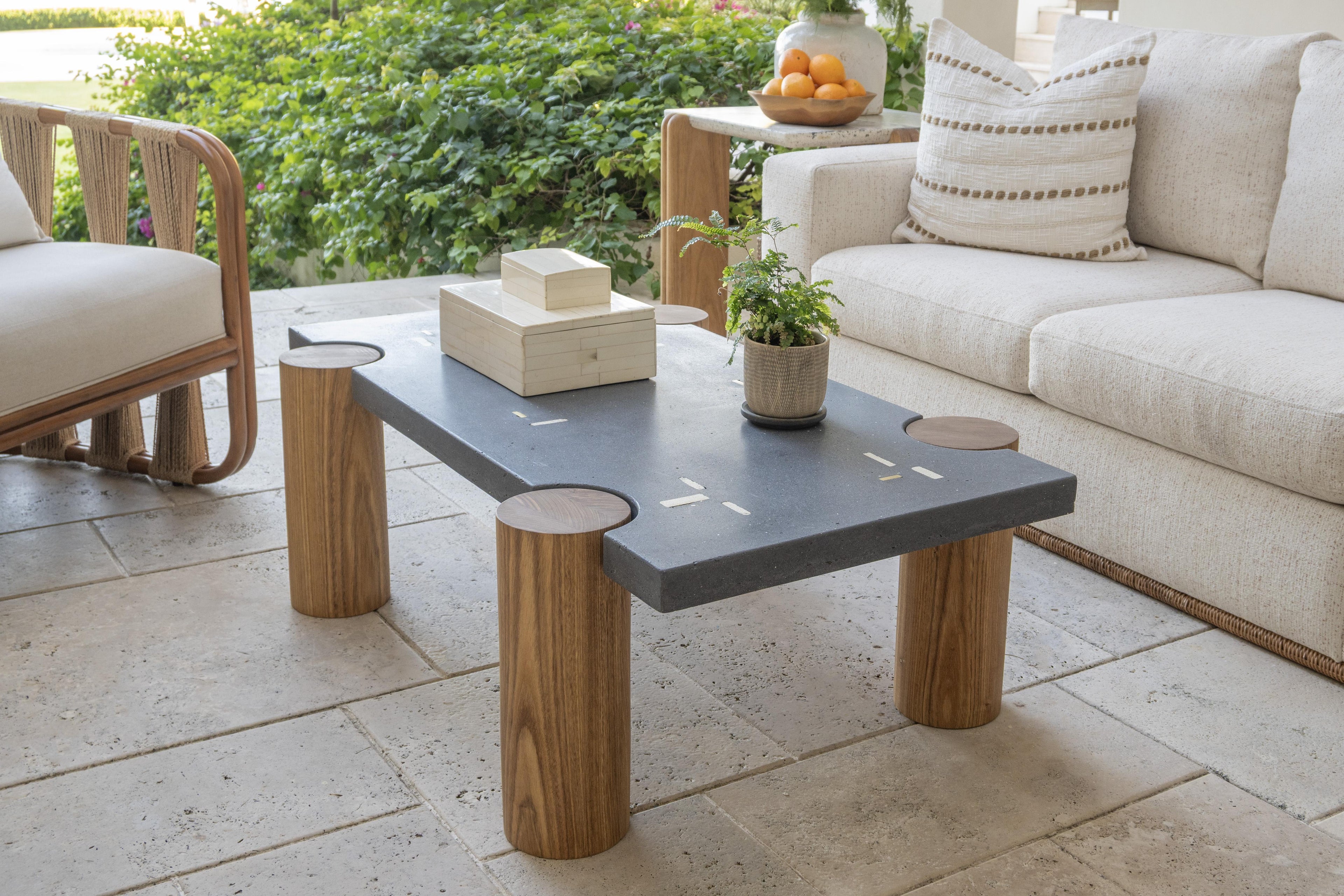 https://a.1stdibscdn.com/cacique-coffee-table-in-cast-concrete-with-bronze-inlays-and-solid-oak-legs-for-sale-picture-4/f_108882/f_491925621773324766062/_DSC4880_master.jpg