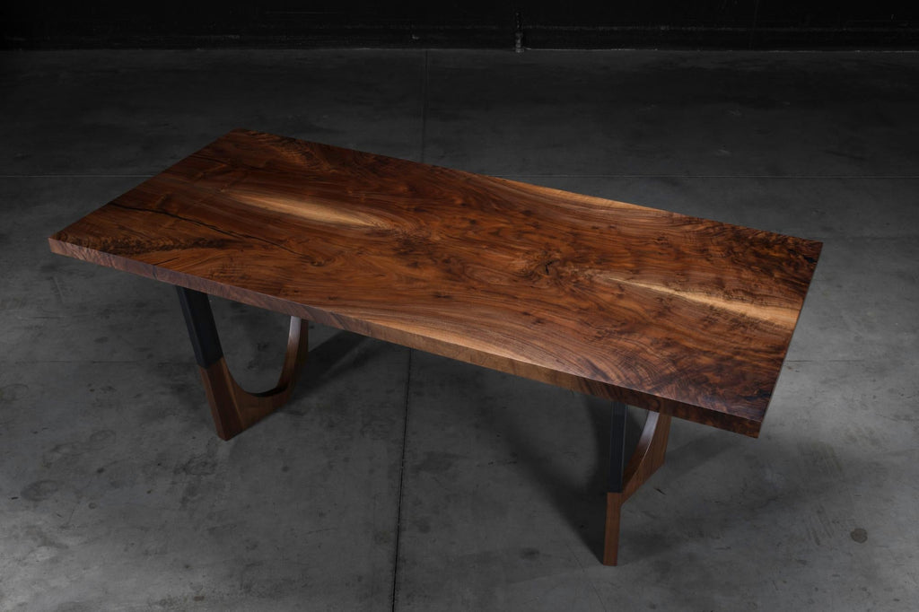https://a.1stdibscdn.com/book-matched-walnut-dining-table-w-black-steel-legs-lafayette-dining-table-for-sale-picture-2/f_47361/1563051633002/_DSC6171_master.jpg