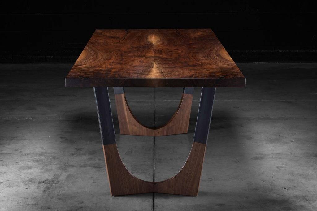 https://a.1stdibscdn.com/book-matched-walnut-dining-table-w-black-steel-legs-lafayette-dining-table-for-sale-picture-5/f_47361/1563051638672/_DSC6235_master.jpg