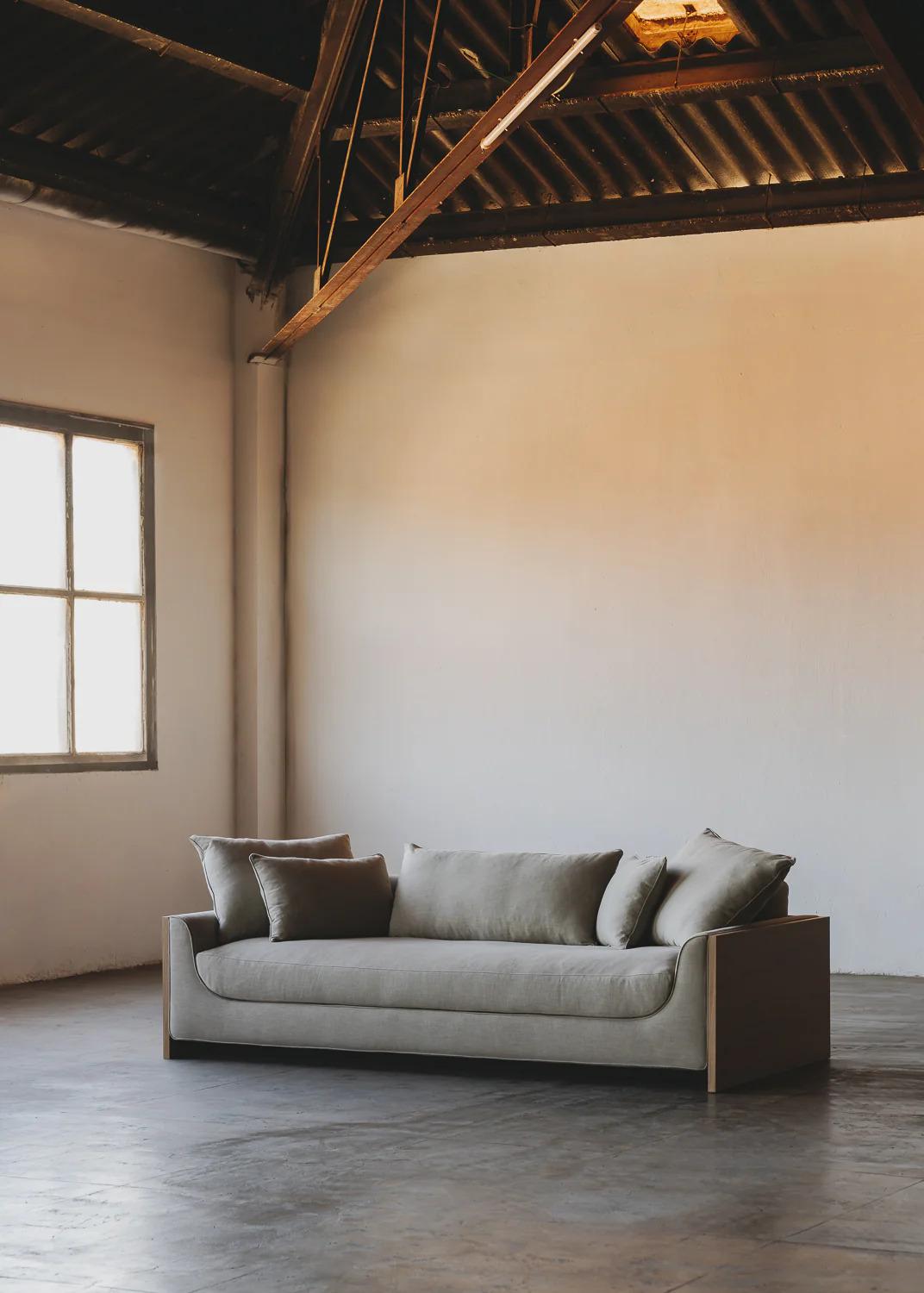 https://a.1stdibscdn.com/unique-solid-oak-marina-sofa-crude-for-sale-picture-6/f_12192/f_452507921748629605868/DSC6567_030f54d9_6ab8_4824_829c_1fcc308e58fb_master.jpeg