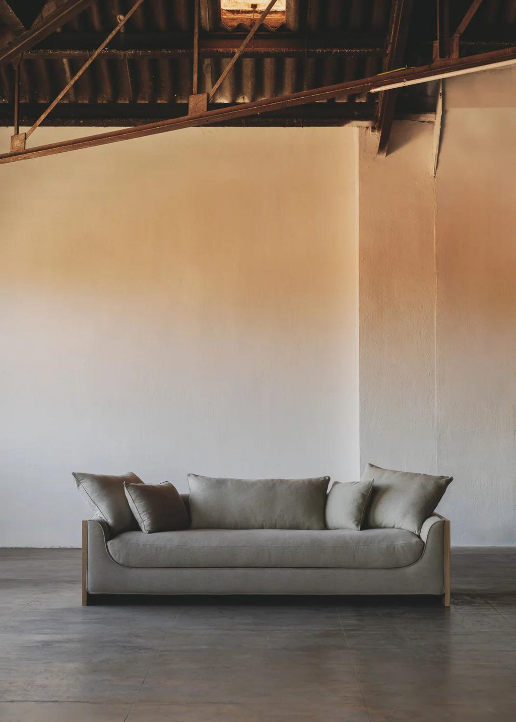 https://a.1stdibscdn.com/unique-solid-oak-marina-sofa-crude-for-sale-picture-2/f_12192/f_452507921748629605851/DSC6572_94560c9e_873a_4401_846f_1fdacdb3bafe_master.jpeg