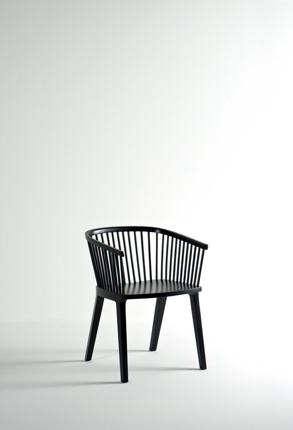 https://a.1stdibscdn.com/secreto-armchair-black-lacquered-beech-wood-contemporary-design-for-sale-picture-3/f_37501/f_132311511546877049388/_DSC7807_master.jpg