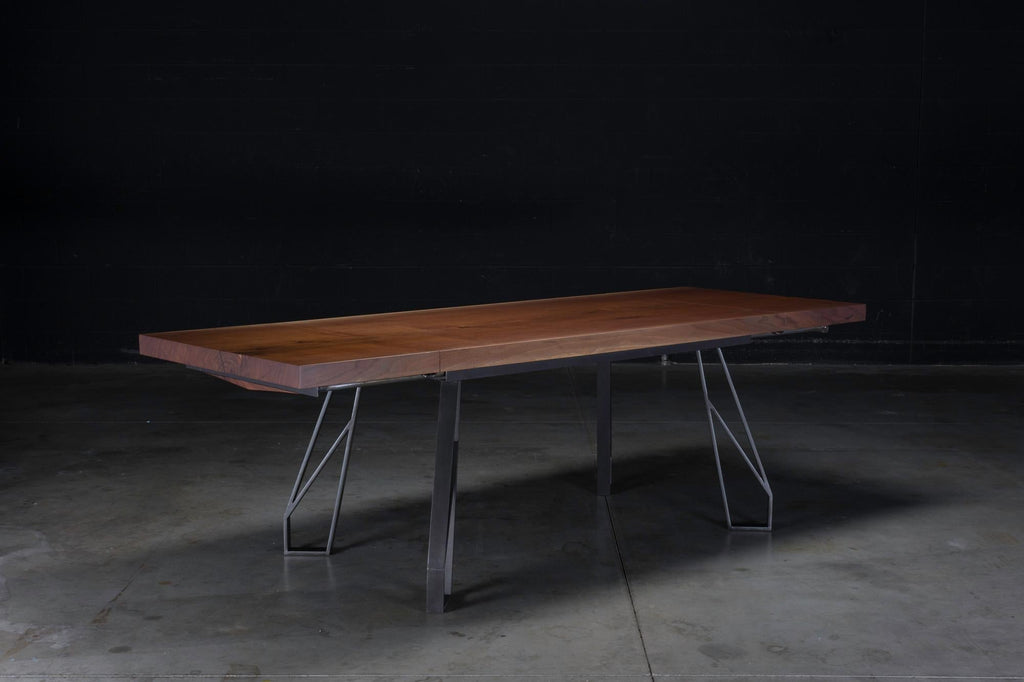 https://a.1stdibscdn.com/walnut-expanding-dining-table-with-black-steel-legs-chalmers-dining-table-for-sale-picture-8/f_47361/1562859369229/_DSC7851_master.jpg