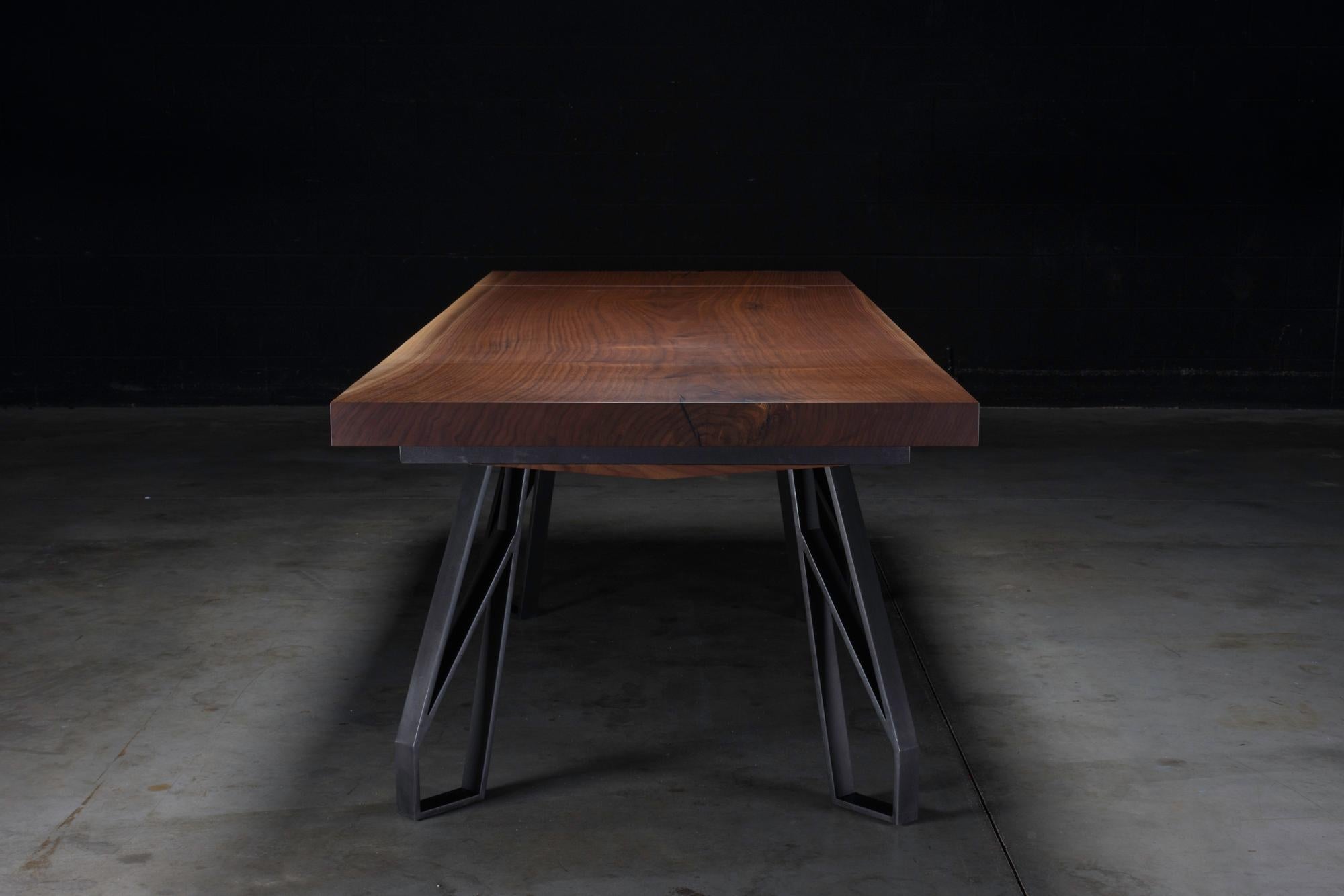 https://a.1stdibscdn.com/walnut-expanding-dining-table-with-black-steel-legs-chalmers-dining-table-for-sale-picture-7/f_47361/1562859368099/_DSC7864_master.jpg