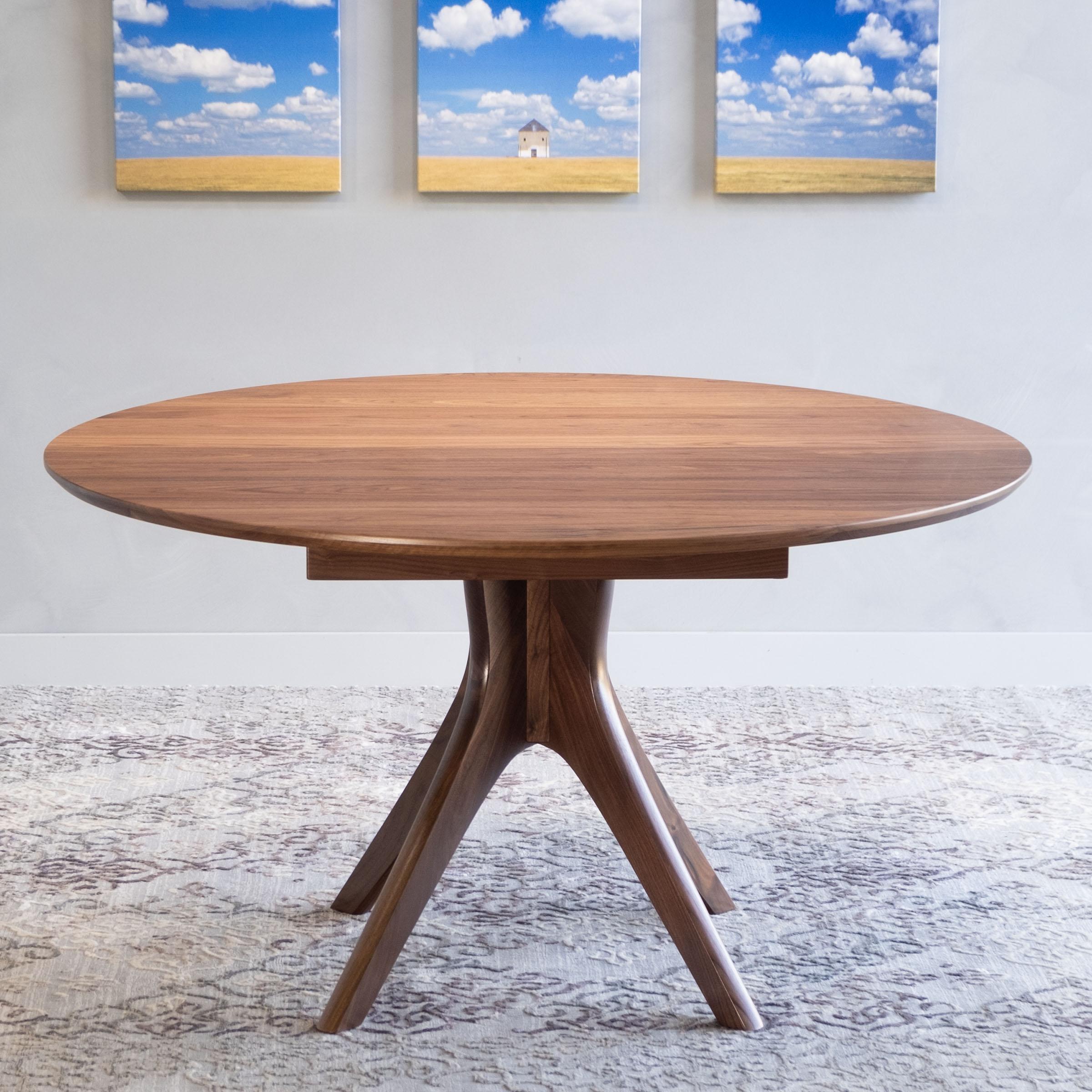 https://a.1stdibscdn.com/round-extendable-pedestal-dining-table-54-with-leaf-handmade-solid-walnut-for-sale-picture-4/f_97932/f_420691321730132122888/DSCF0329_1_1_master.jpg