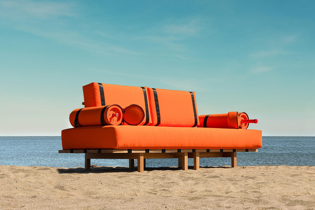 https://a.1stdibscdn.com/bliss-sofa-ottoman-set-for-sale-picture-10/f_55372/f_350015221687979063617/DSCF0530_master.jpg