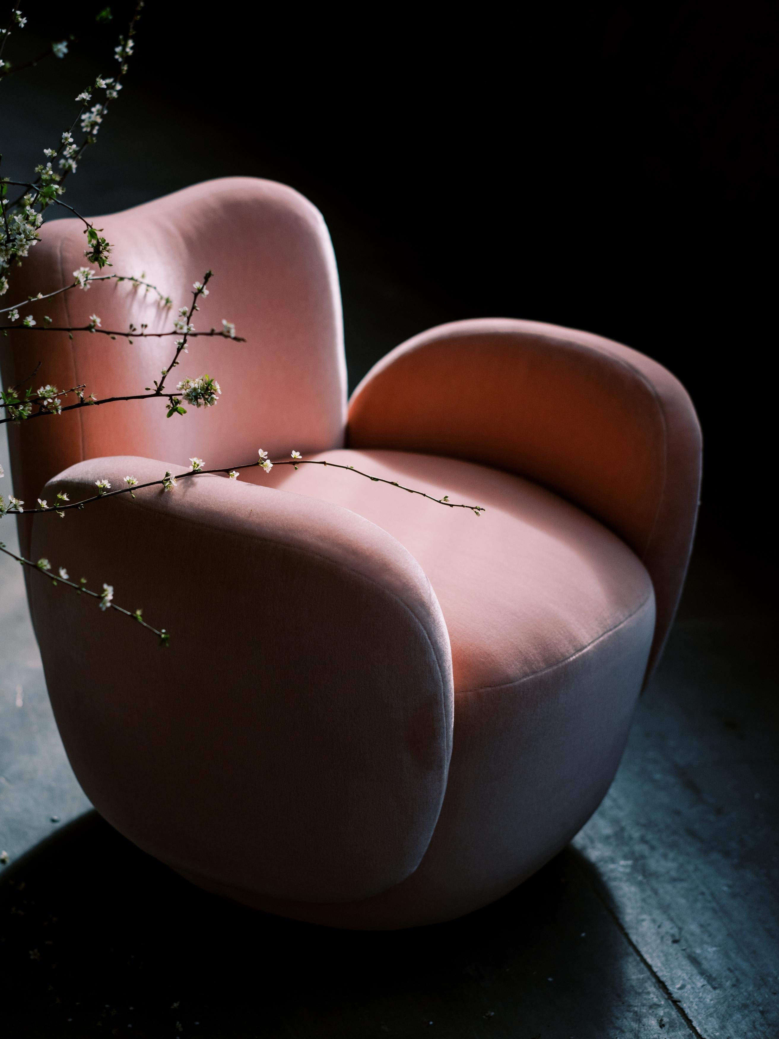 https://a.1stdibscdn.com/modern-conchula-armchair-swivel-dedar-rose-handmade-in-portugal-by-greenapple-for-sale-picture-2/f_53532/f_398018121716223782265/DSCF0933_master.jpg