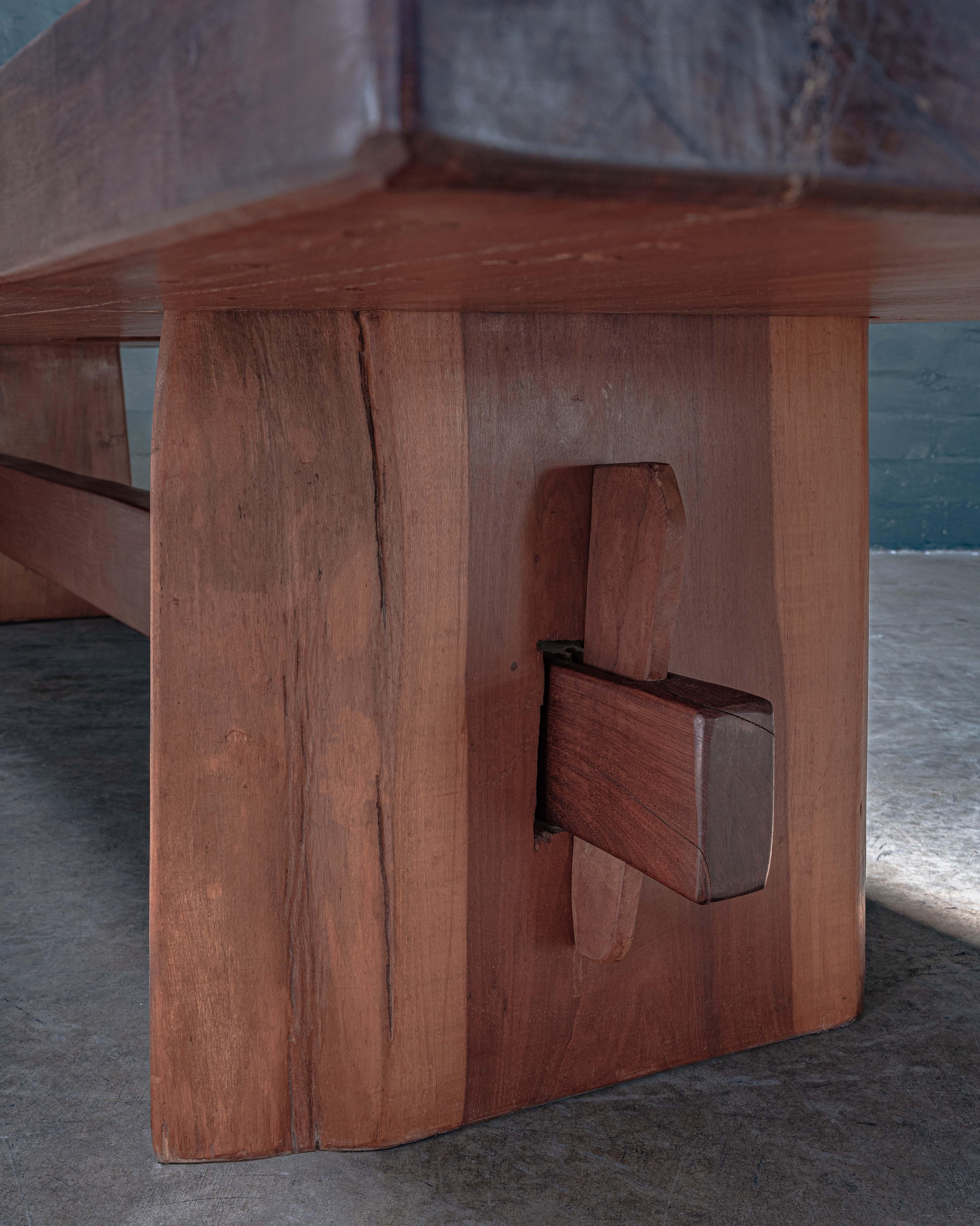 https://a.1stdibscdn.com/brazilian-ipe-outdoor-dining-table-crafted-in-para-brazil-for-sale-picture-2/f_26773/f_473987421762377099308/DSCF1214_copy_master.jpg