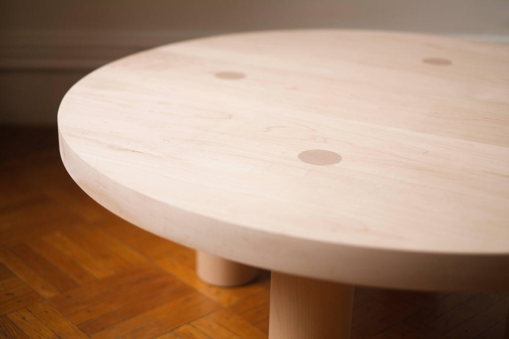 https://a.1stdibscdn.com/contemporary-wood-column-coffee-table-in-white-oak-by-fort-standard-for-sale-picture-3/archivesE/upload/f_36481/f_105331411524176244148/DSCF2517_master.jpg