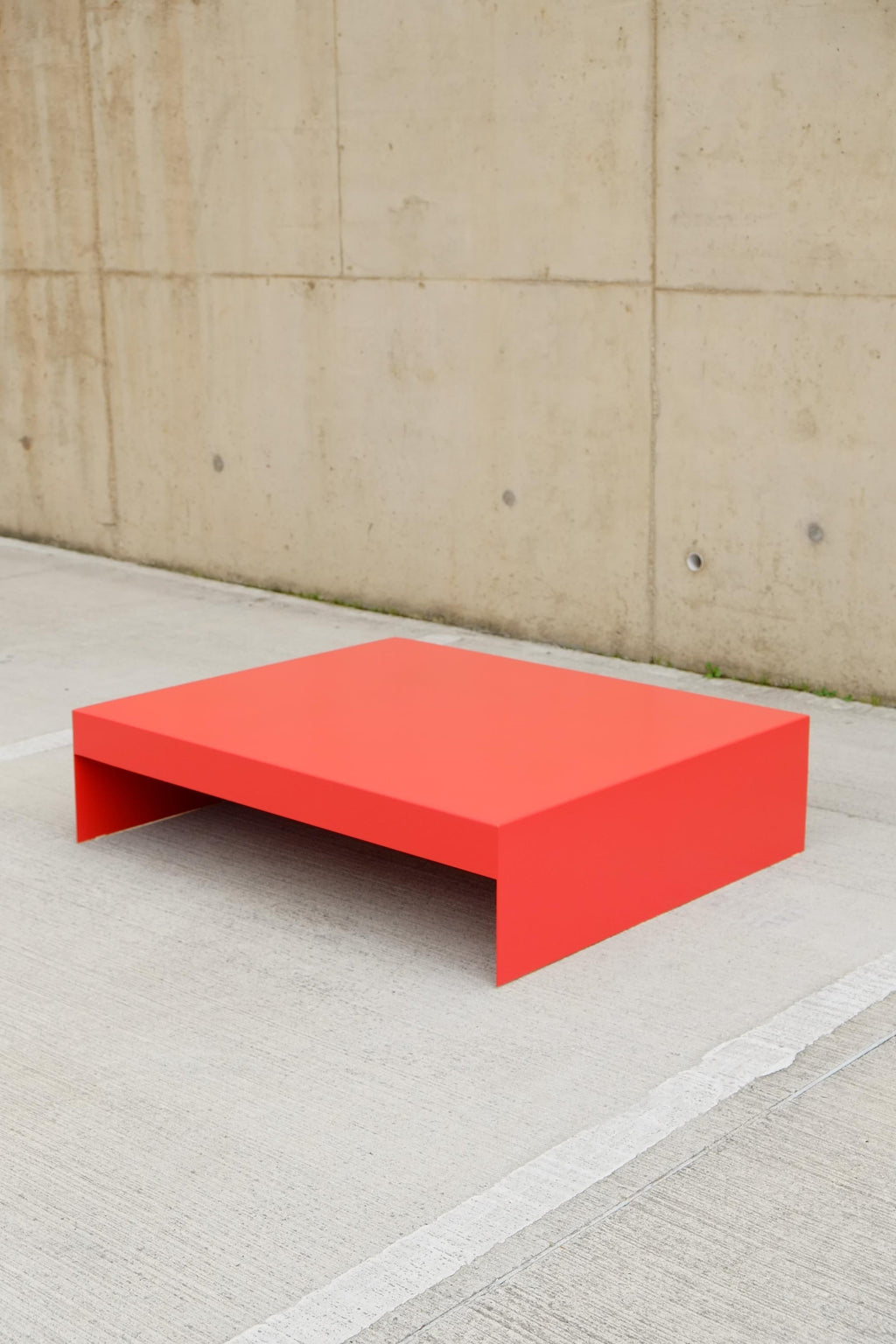 https://a.1stdibscdn.com/large-low-black-single-form-coffee-sofa-table-customisable-for-sale-picture-4/f_28943/f_476844721763987897103/DSCF3427_1690886902113_master.JPG