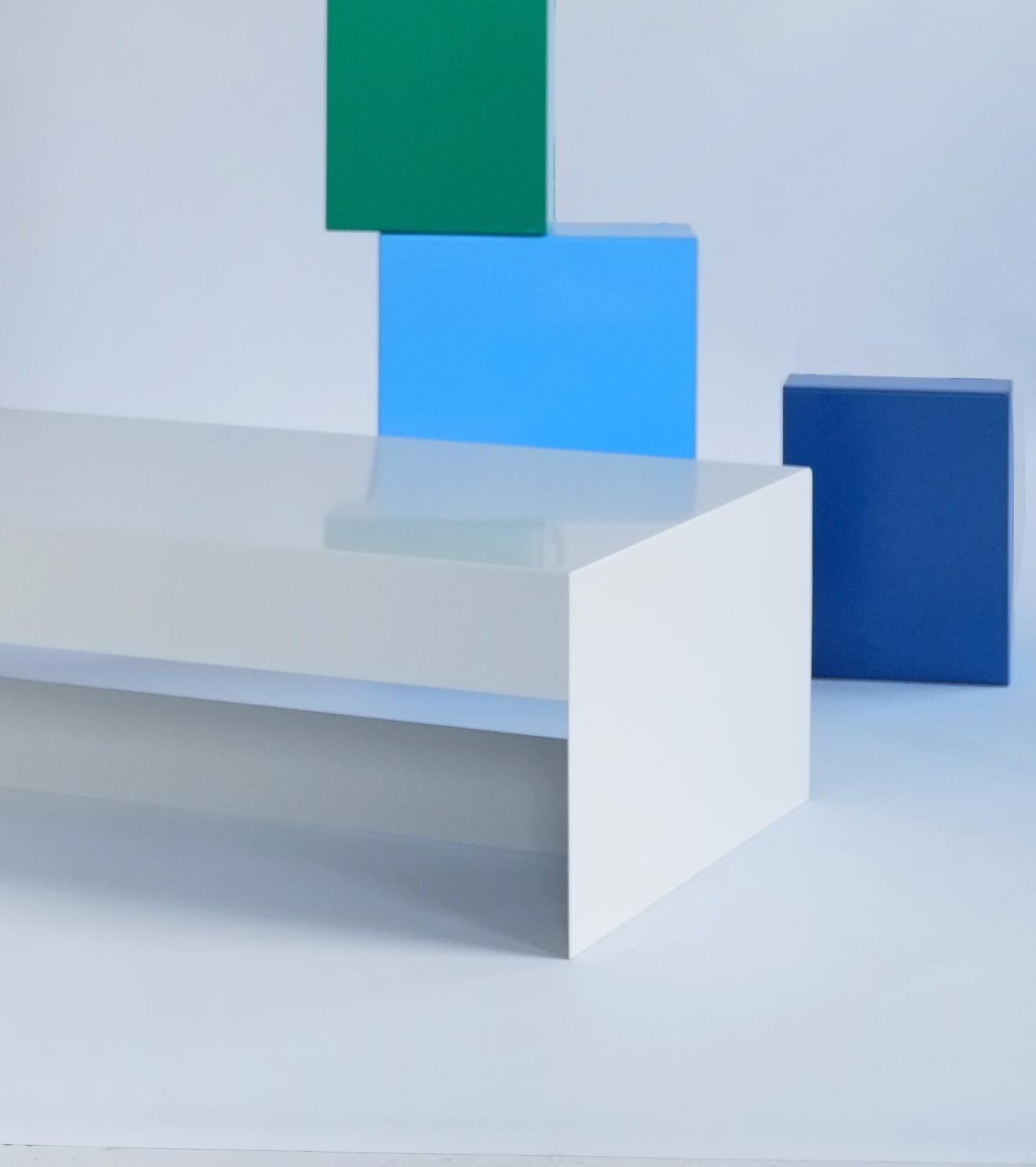 https://a.1stdibscdn.com/red-single-form-square-aluminium-coffee-table-customisable-for-sale-picture-11/f_28943/f_459851121753279777685/DSCF6453_copy_master.jpg