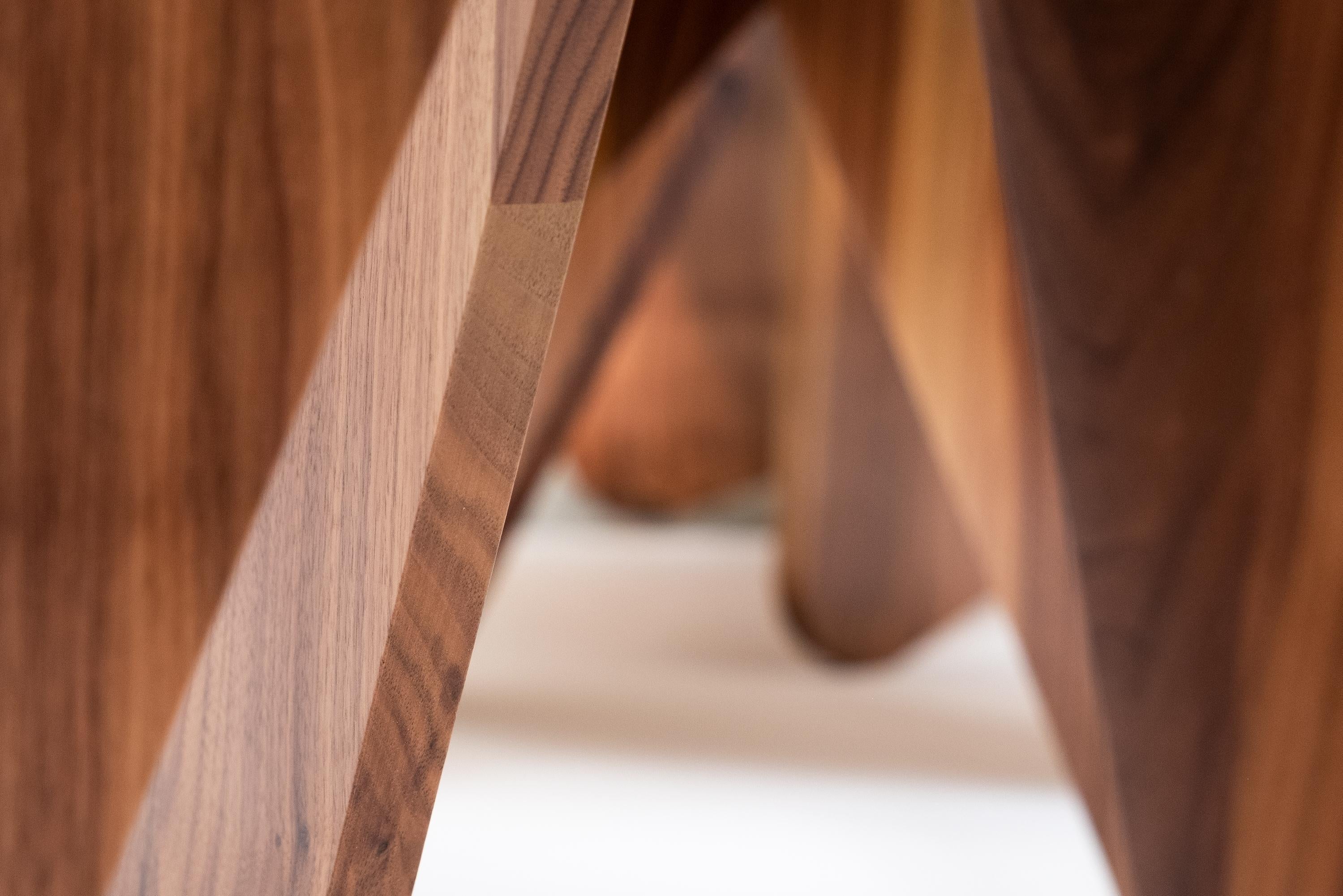 https://a.1stdibscdn.com/contemporary-table-coffe-table-side-table-and-central-table-walnut-medulum-for-sale-picture-9/f_43791/f_217849021607880267454/DSCF7081_master.jpg
