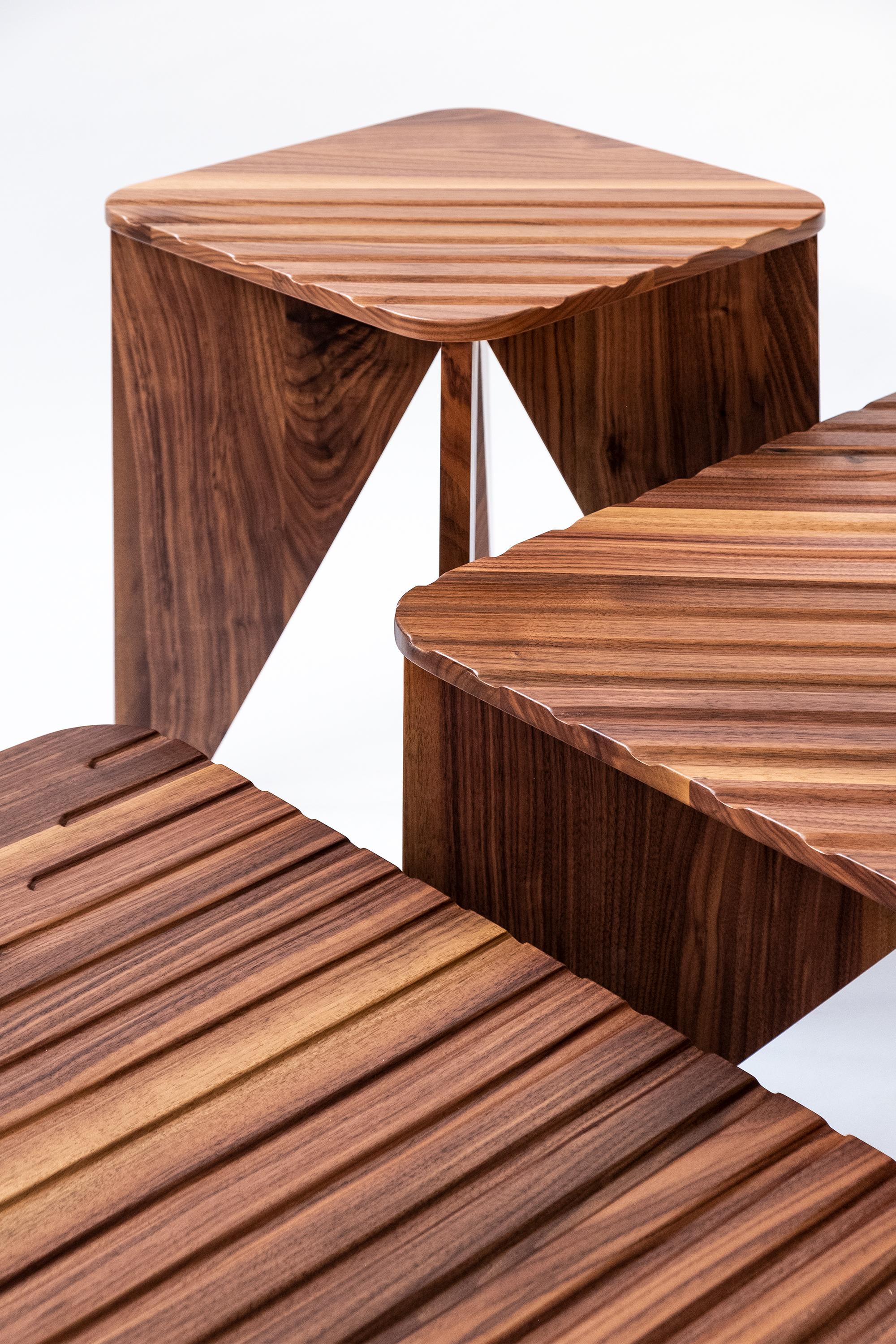 https://a.1stdibscdn.com/contemporary-table-coffe-table-side-table-and-central-table-walnut-medulum-for-sale-picture-6/f_43791/f_217849021607880267886/DSCF7090_master.jpg