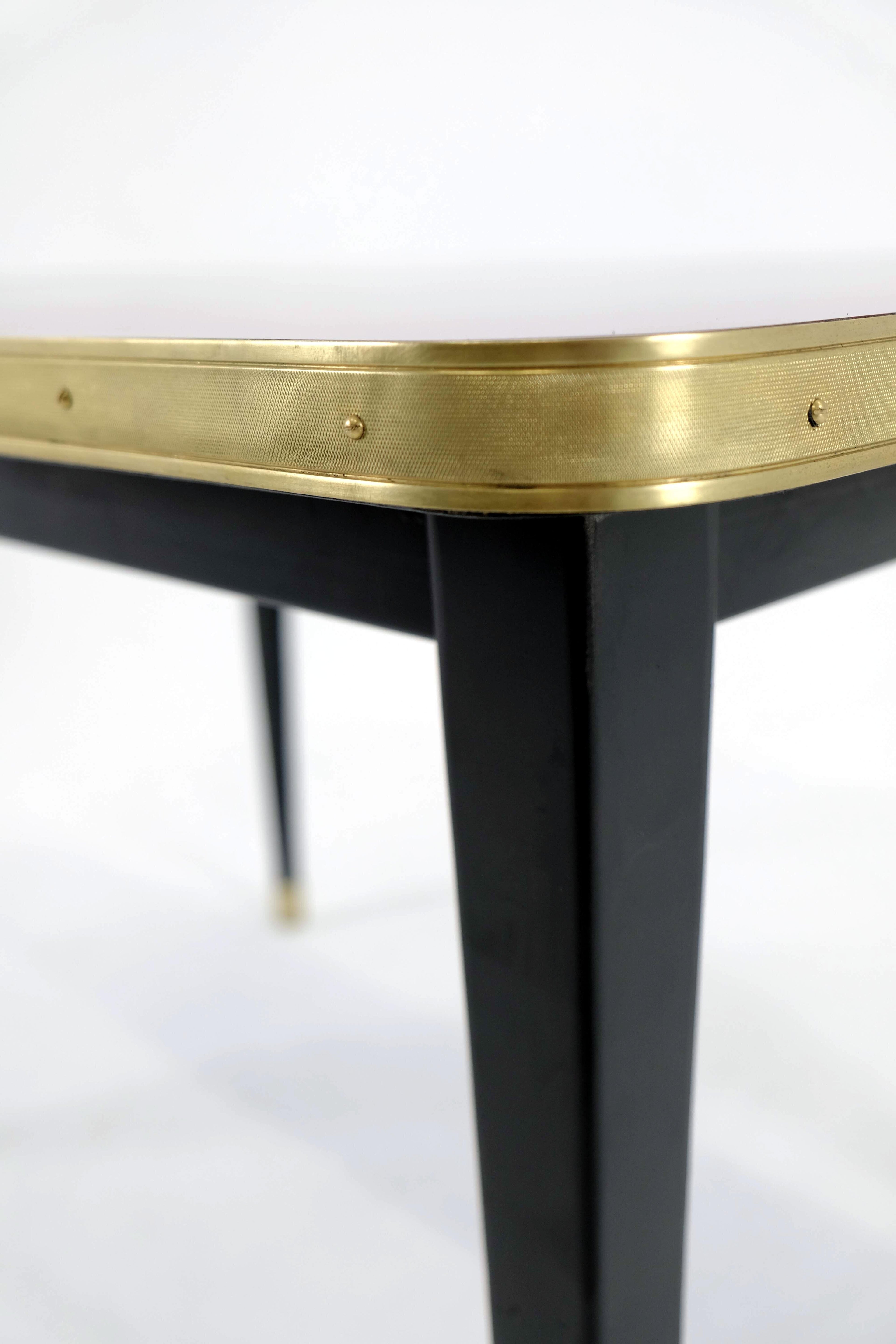 https://a.1stdibscdn.com/squared-table-high-gloss-top-brass-tape-framed-black-conic-legs-brass-end-small-for-sale-picture-8/f_40561/f_338116321681492800744/DSCF7246_master.jpg