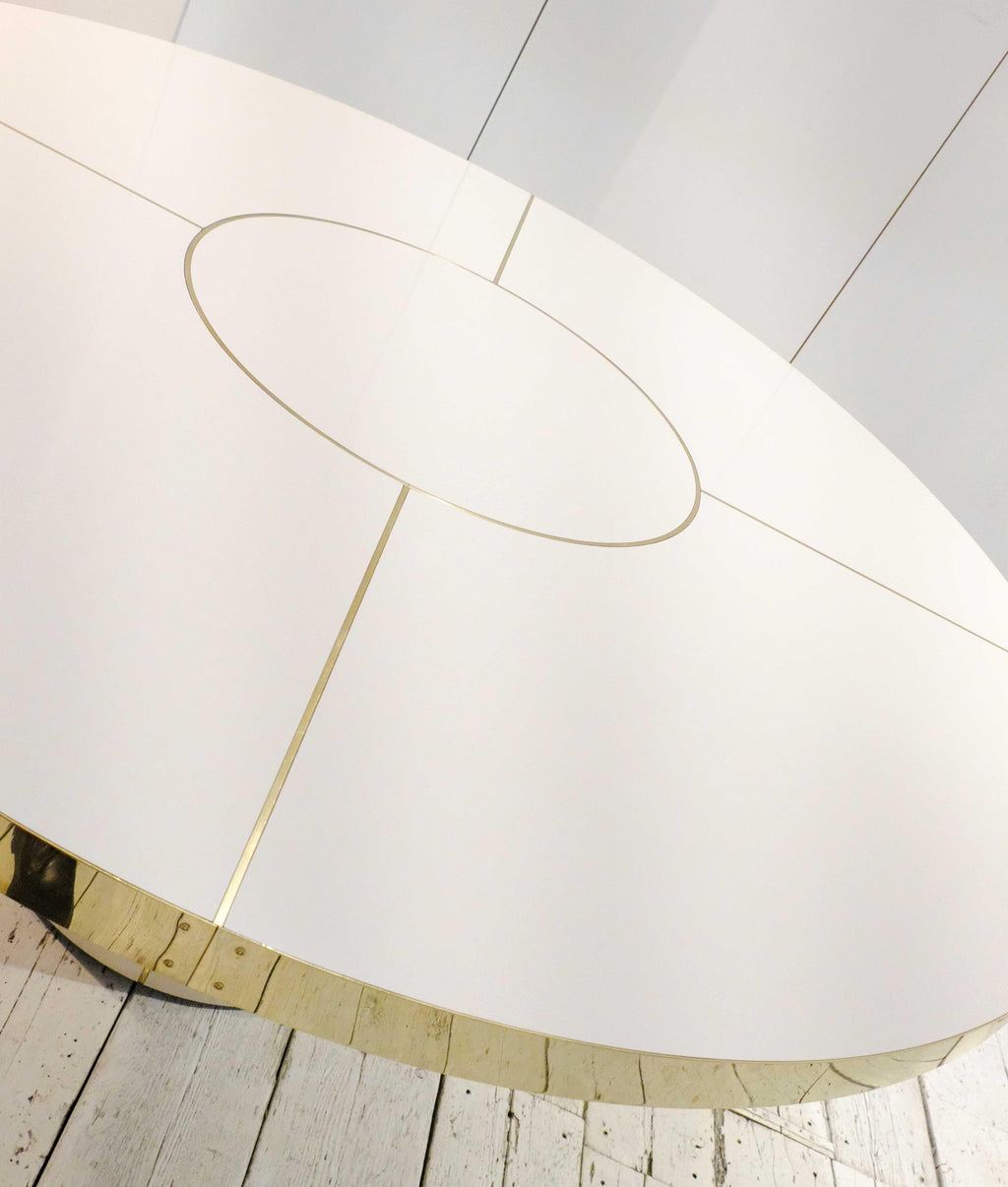 https://a.1stdibscdn.com/retro-design-round-dining-table-palm-springs-style-high-gloss-laminated-brass-for-sale-picture-10/f_40561/f_339875921682495580805/DSCF7290_master.jpg