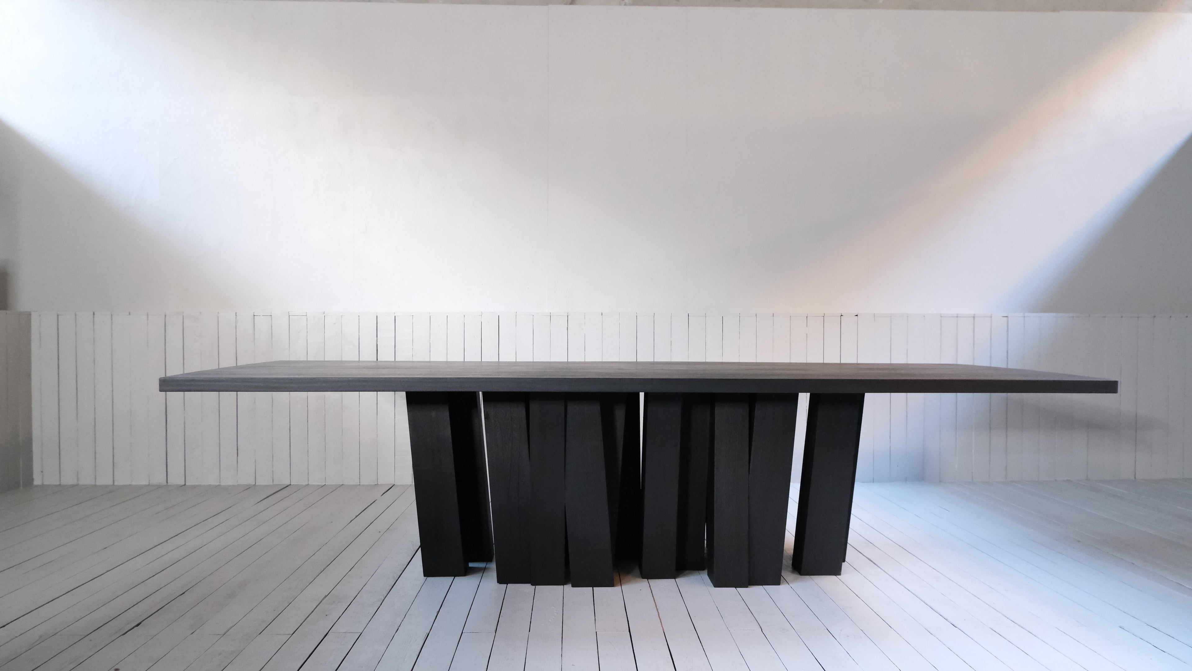 https://a.1stdibscdn.com/zoumey-large-base-table-by-arno-declercq-for-sale-picture-2/f_12192/f_361763921694799911072/DSCF7786_master.jpeg