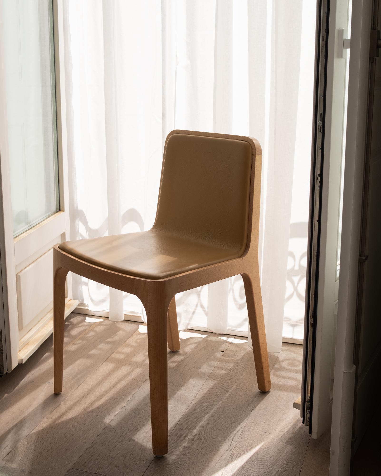 https://a.1stdibscdn.com/minimalist-modern-chair-in-oak-wood-leather-upholstery-for-sale-picture-6/f_60192/f_278039021647367009685/DSCF8586_master.jpg