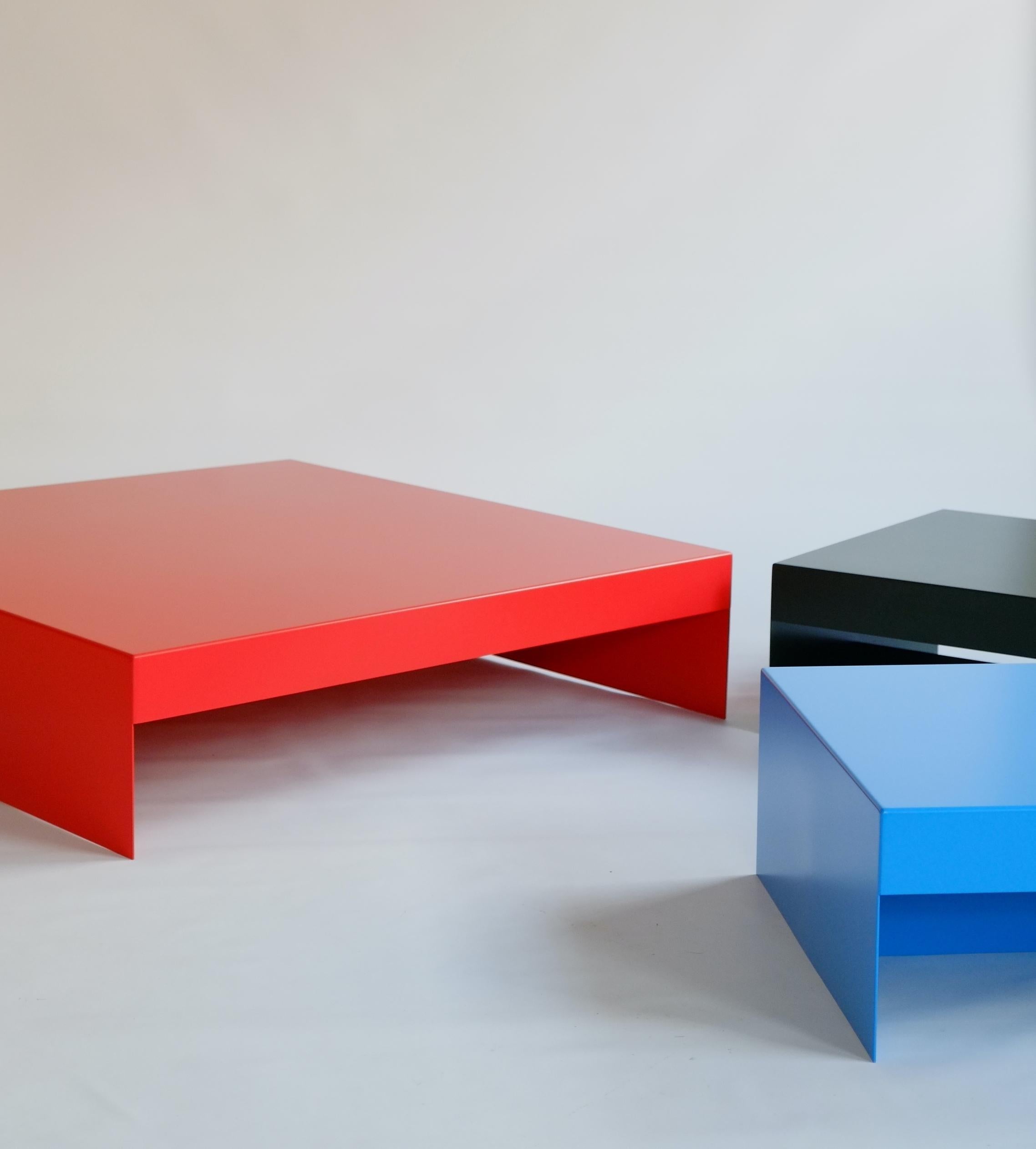 https://a.1stdibscdn.com/red-single-form-square-aluminium-coffee-table-customisable-for-sale-picture-13/f_28943/f_459851121753279778578/DSCF8629_master.JPG