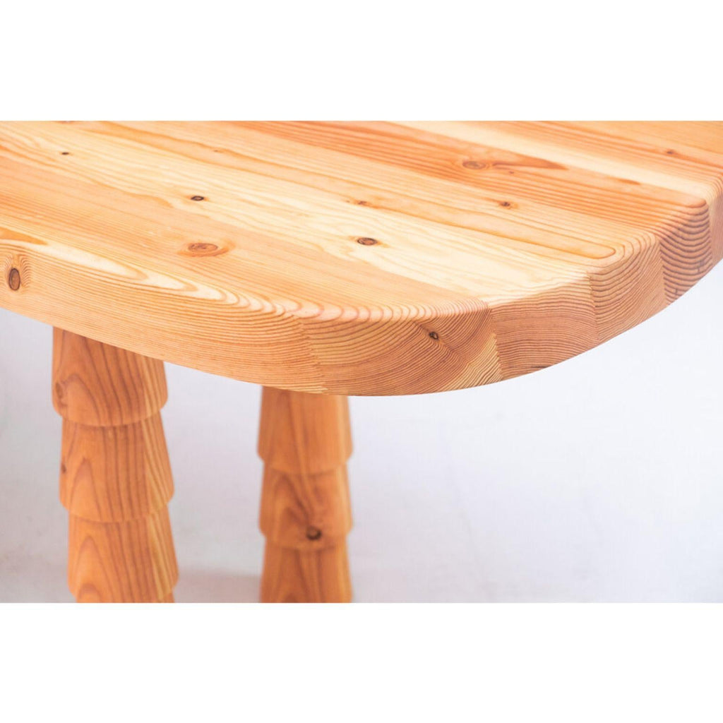 https://a.1stdibscdn.com/black-data-table-three-legged-in-oregon-by-atelier-thomas-serruys-for-sale-picture-11/f_12192/f_334050021679404162350/DSCF9754_master.jpg