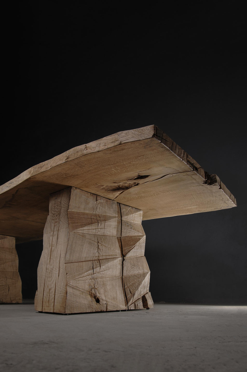 https://a.1stdibscdn.com/customizable-sculpted-massive-dining-table-in-solid-oak-wood-v8-for-sale-picture-3/f_31233/f_449422721746799698644/DSC_0002_master.jpg