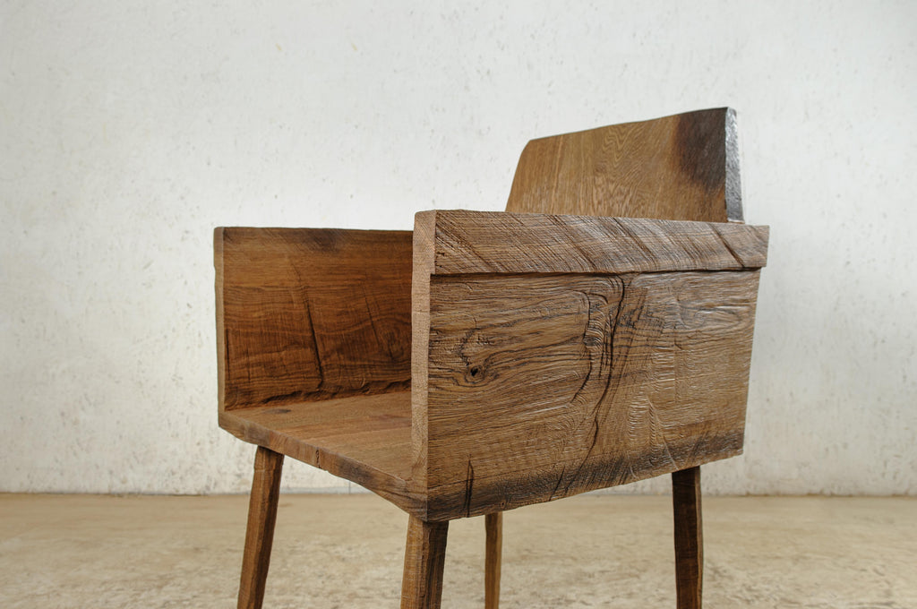 https://a.1stdibscdn.com/sculpted-armchair-in-solid-oak-wood-4-legs-for-sale-picture-3/f_31233/f_274412821645195582291/DSC_0003_master.jpg