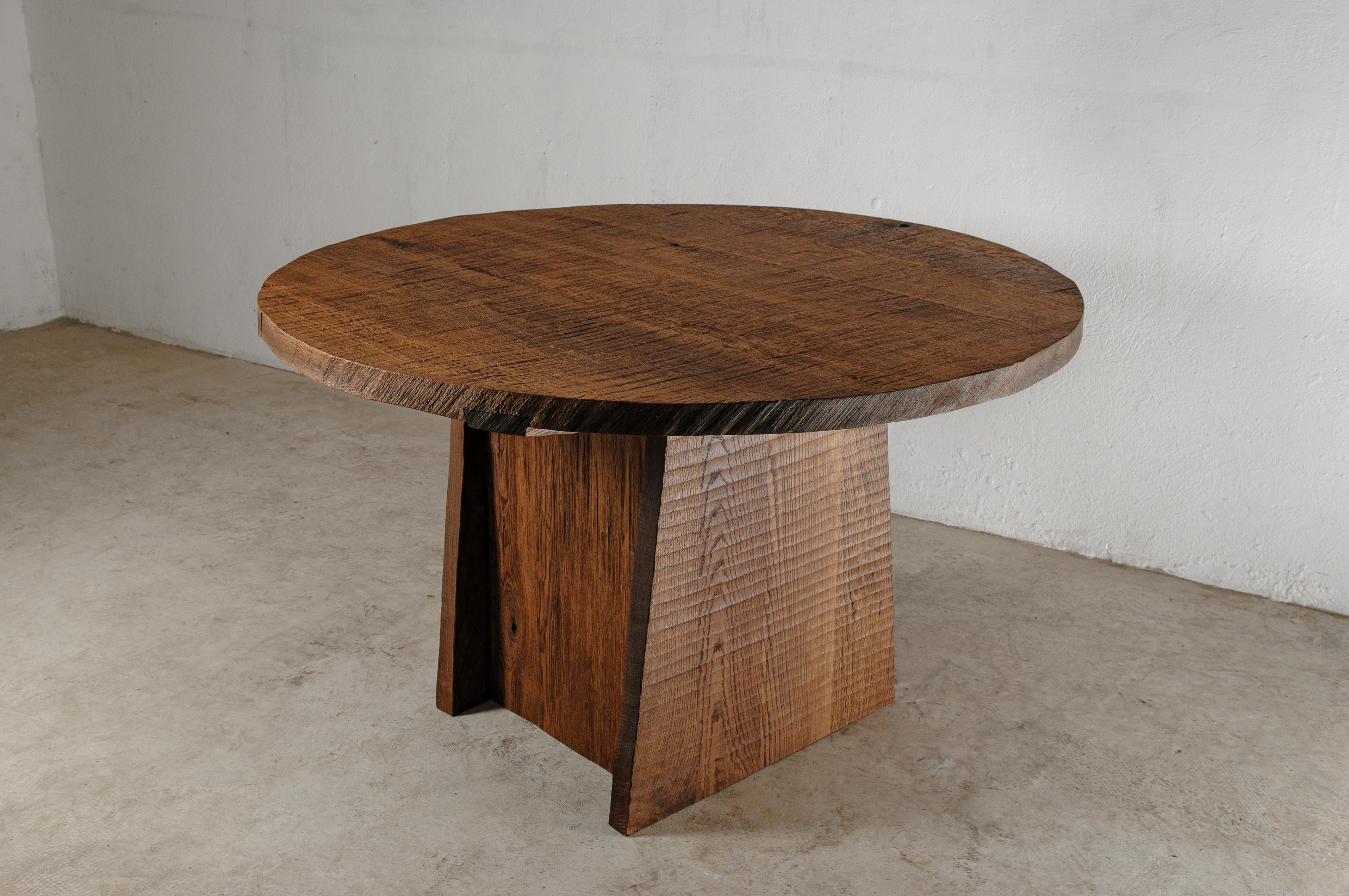https://a.1stdibscdn.com/brutalist-center-table-n2-in-solid-oakwood-custom-size-for-sale-picture-5/f_31233/f_299396821660211062575/DSC_0004_master.jpg