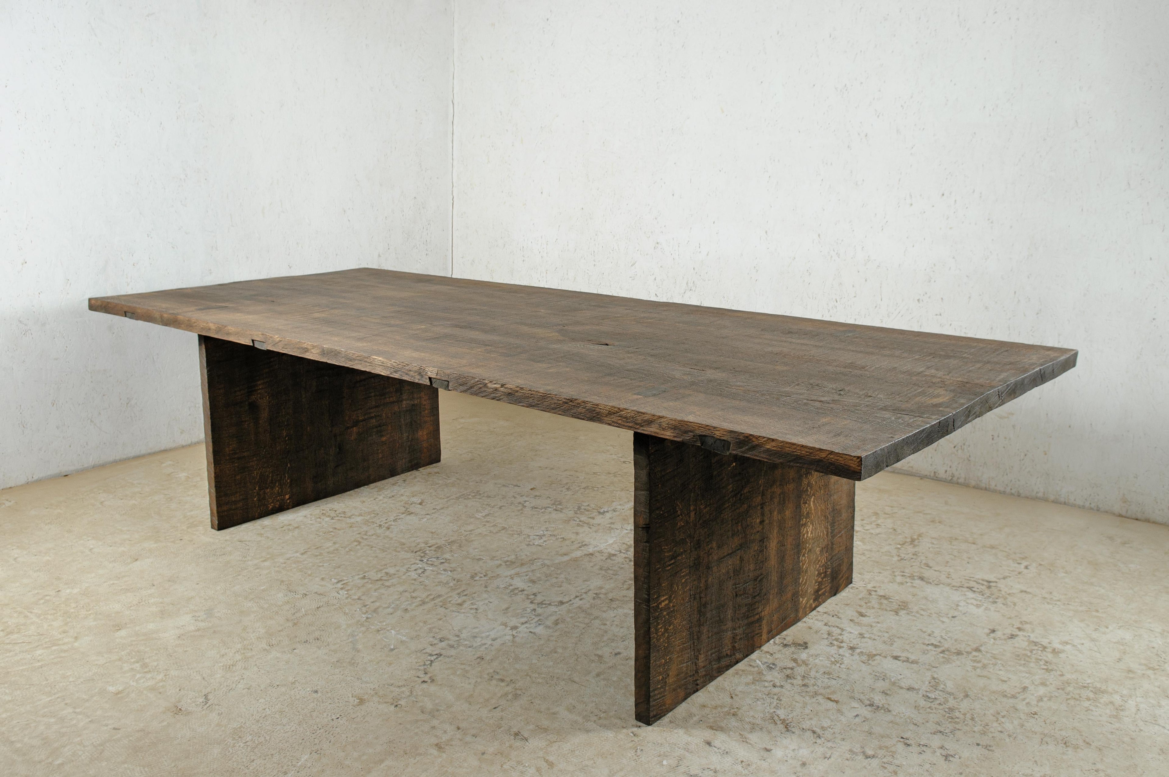 https://a.1stdibscdn.com/sculpted-dining-table-simple-dark-in-solid-oakwood-custom-size-m-for-sale-picture-5/f_31233/f_257806721634736137461/DSC_0004_master.jpg