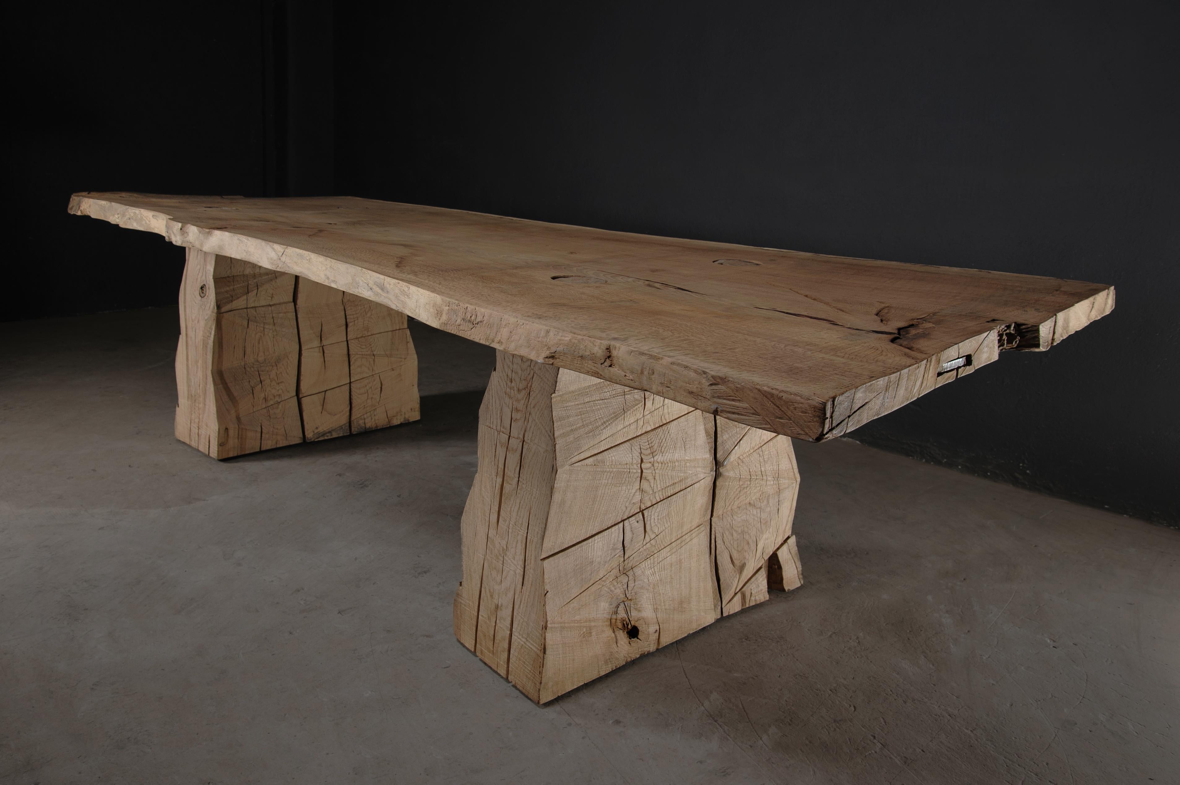 https://a.1stdibscdn.com/customizable-sculpted-massive-dining-table-in-solid-oak-wood-v8-for-sale-picture-8/f_31233/f_449422721746799701937/DSC_0007_master.jpg