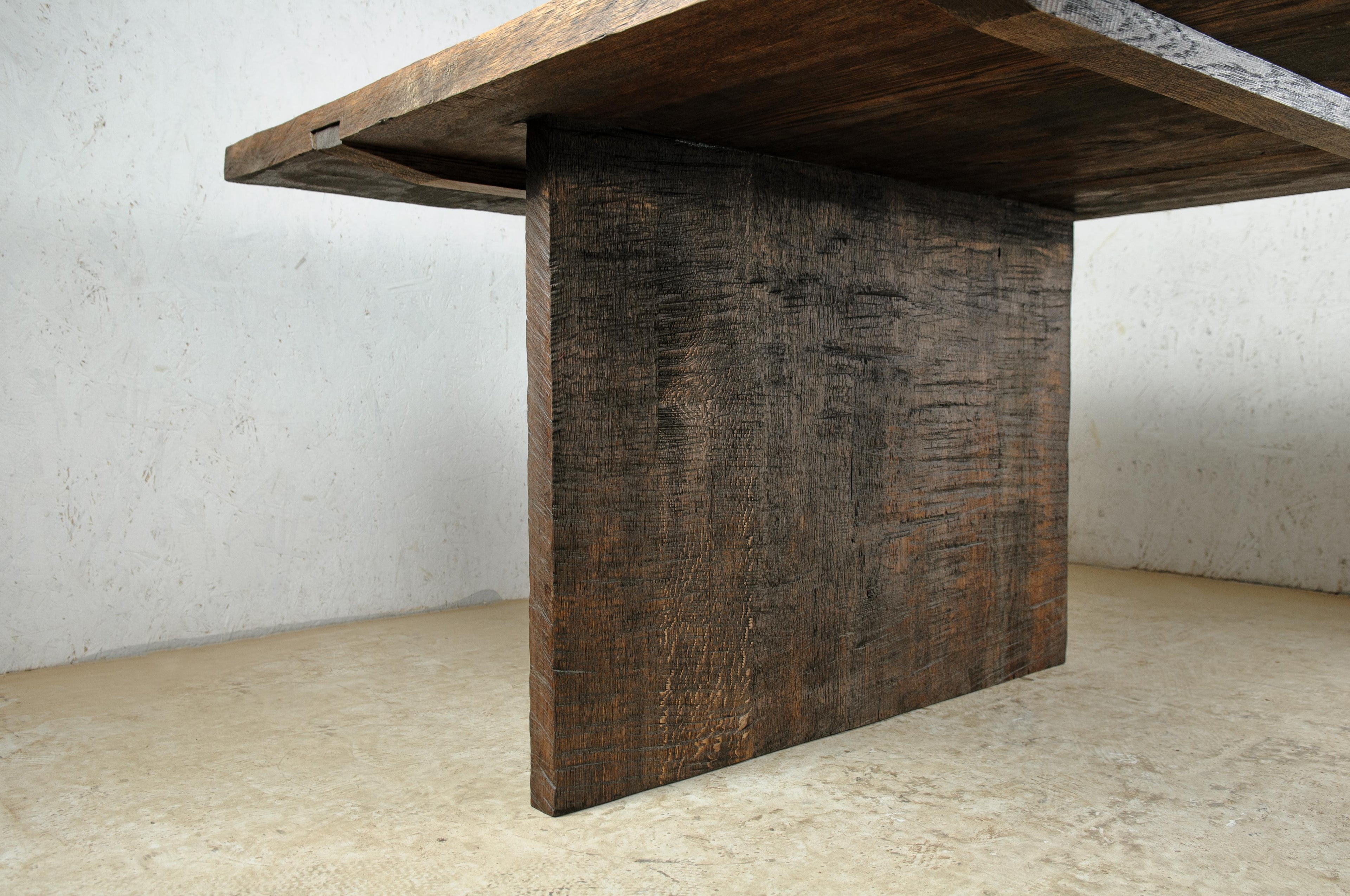 https://a.1stdibscdn.com/sculpted-dining-table-simple-dark-in-solid-oakwood-custom-size-m-for-sale-picture-8/f_31233/f_257806721634736138371/DSC_0007_master.jpg