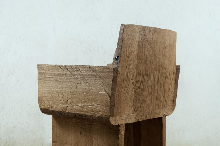 https://a.1stdibscdn.com/sculpted-armchair-in-solid-oak-wood-for-sale-picture-6/f_31233/f_243490221624984247602/DSC_0007_master.jpg?width=768