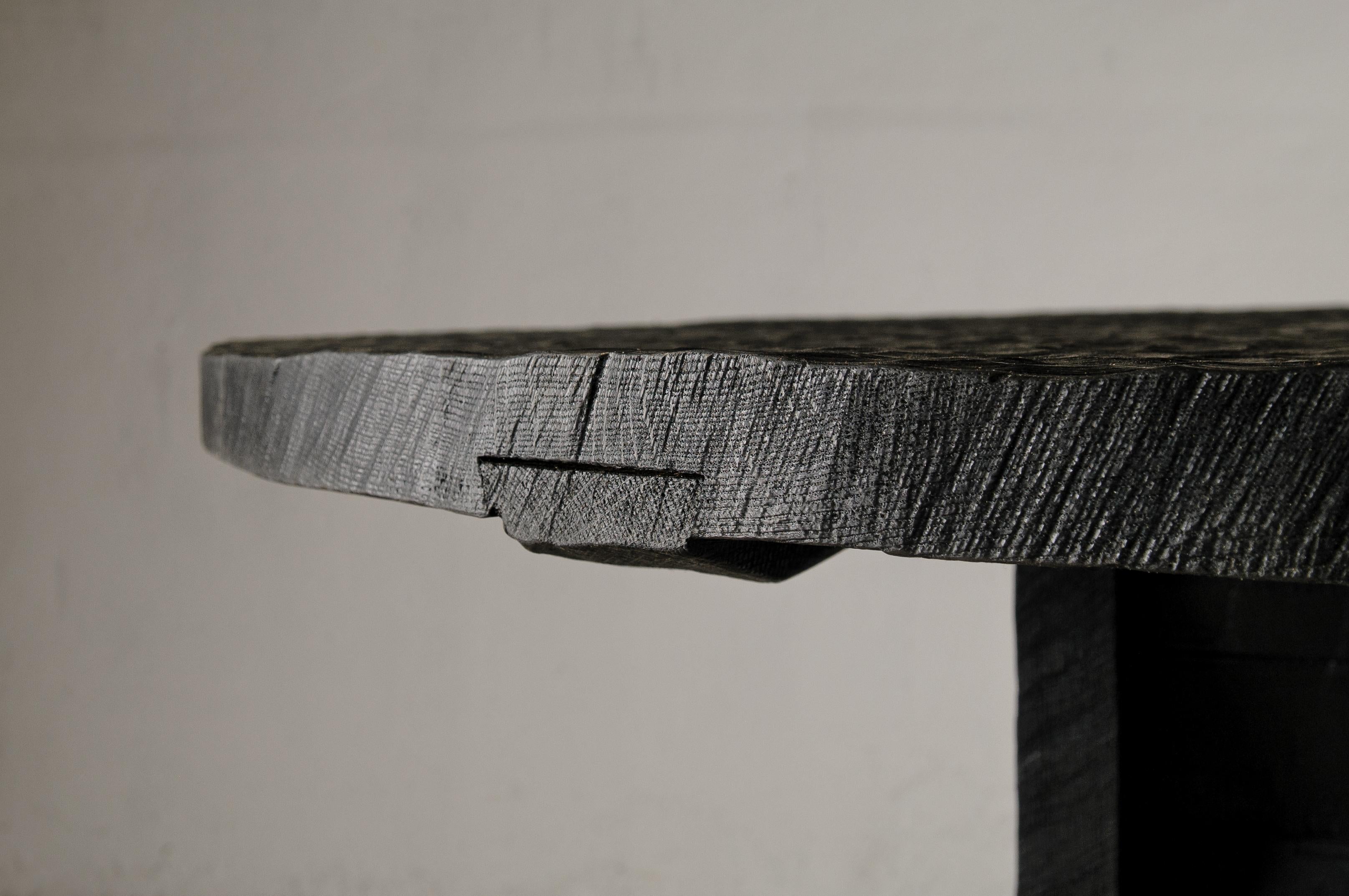 https://a.1stdibscdn.com/contemporary-carved-round-table-in-solid-oakwood-black-custom-size-m-for-sale-picture-9/f_31233/f_301956621661854372414/DSC_0008_master.jpg