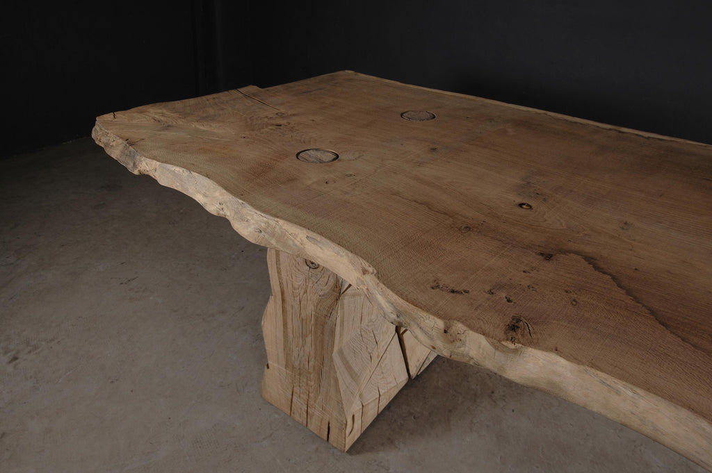 https://a.1stdibscdn.com/customizable-sculpted-massive-dining-table-in-solid-oak-wood-v8-for-sale-picture-11/f_31233/f_449422721746799701857/DSC_0010_master.jpg