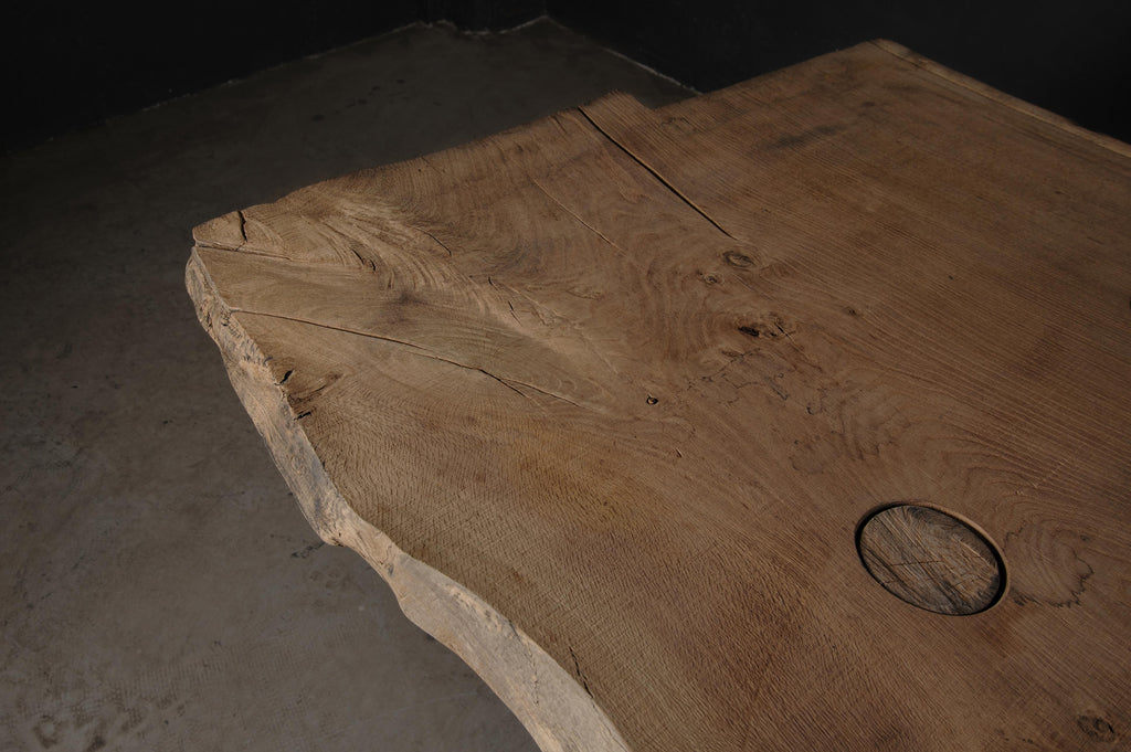 https://a.1stdibscdn.com/customizable-sculpted-massive-dining-table-in-solid-oak-wood-v8-for-sale-picture-12/f_31233/f_449422721746799702225/DSC_0011_master.jpg
