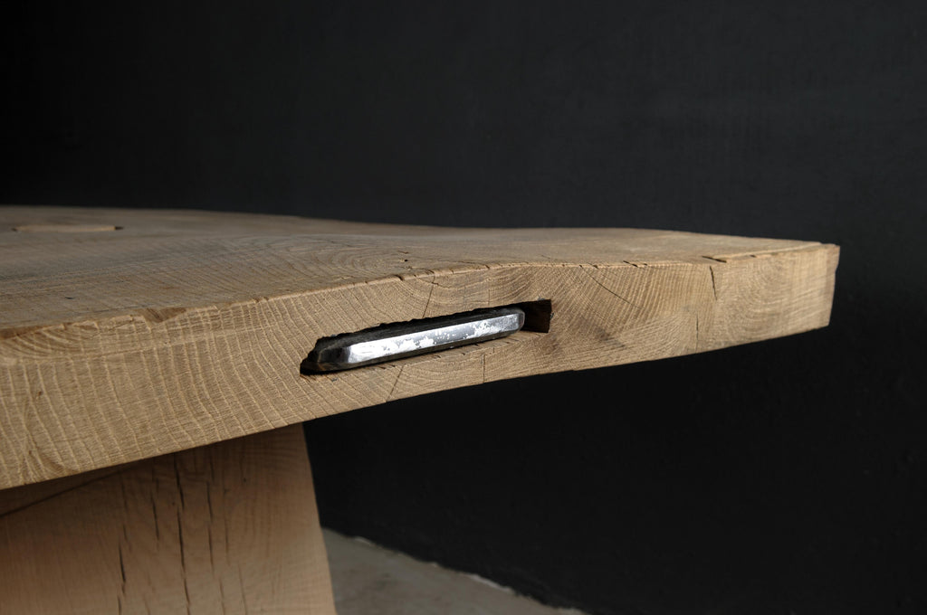 https://a.1stdibscdn.com/sculpted-massive-dining-table-v8-in-solid-oakwood-custom-size-for-sale-picture-12/f_31233/f_298323621659452605141/DSC_0011_master.jpg