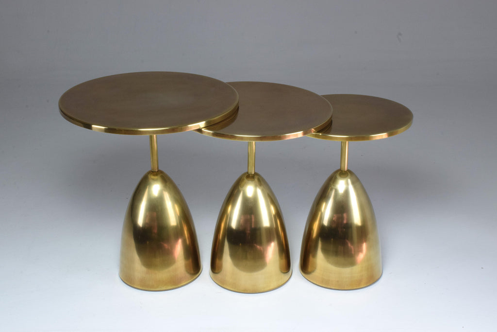 https://a.1stdibscdn.com/pair-of-contemporary-handcrafted-brass-side-tables-flow-collection-for-sale-picture-17/f_26823/f_95039111551711797700/DSC_0013_master.JPG