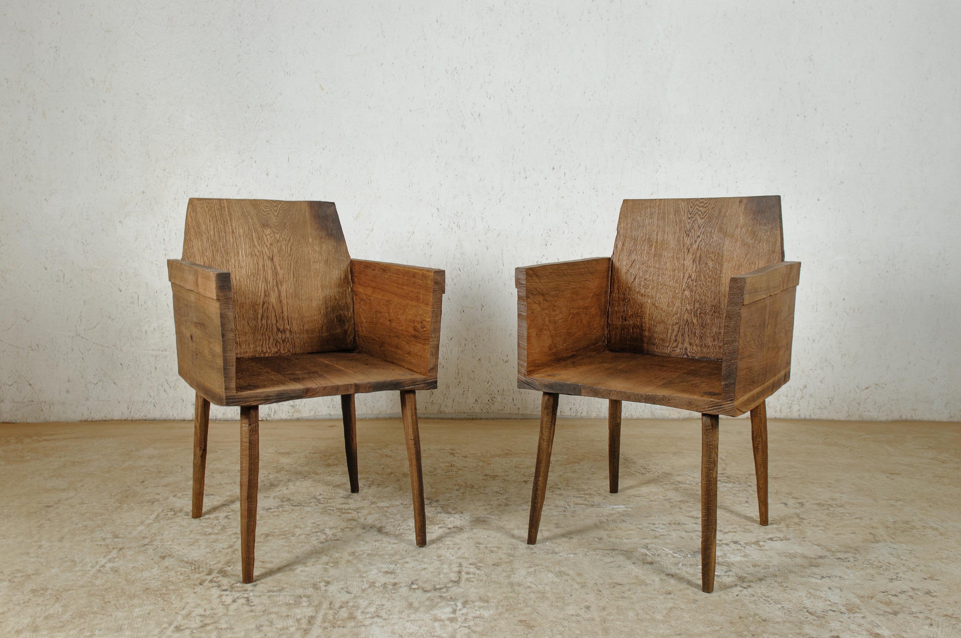 https://a.1stdibscdn.com/sculpted-armchair-in-solid-oak-wood-4-legs-for-sale-picture-13/f_31233/f_274412821645195586417/DSC_0013_master.jpg