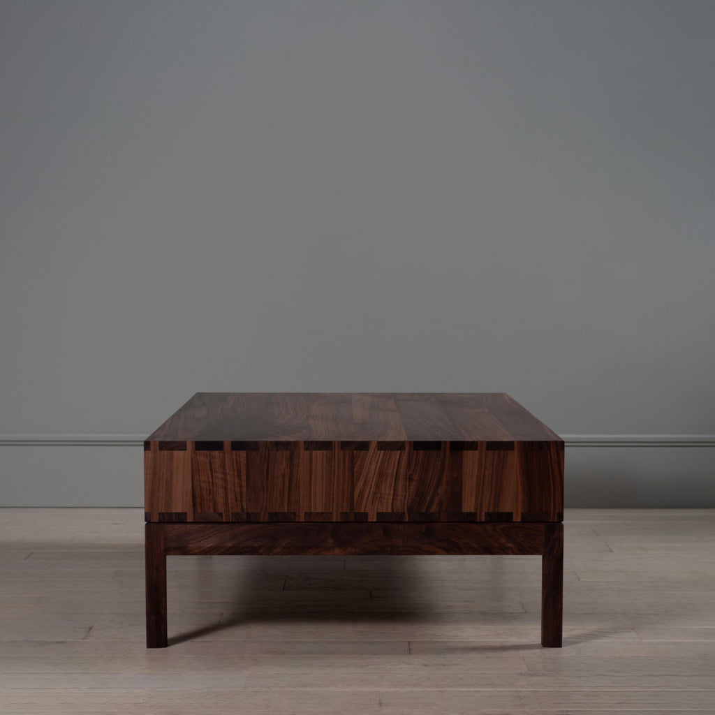 https://a.1stdibscdn.com/large-handcrafted-4-drawer-coffee-table-by-sum-furniture-solid-walnut-oak-for-sale-picture-15/f_12322/f_486092621777888175371/DSC_0020_A_master.jpg